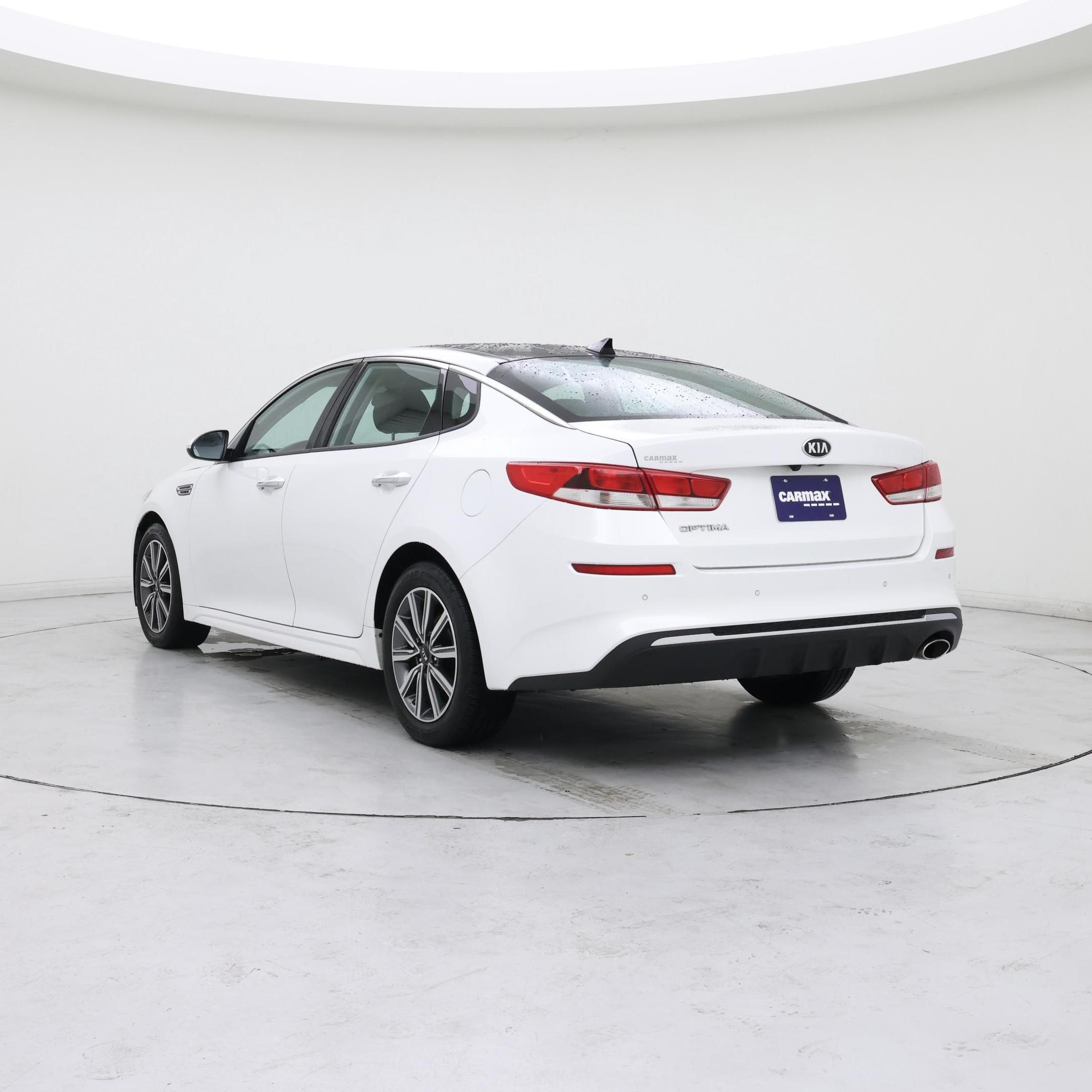Thumbnail: 2019 Kia Optima - 2