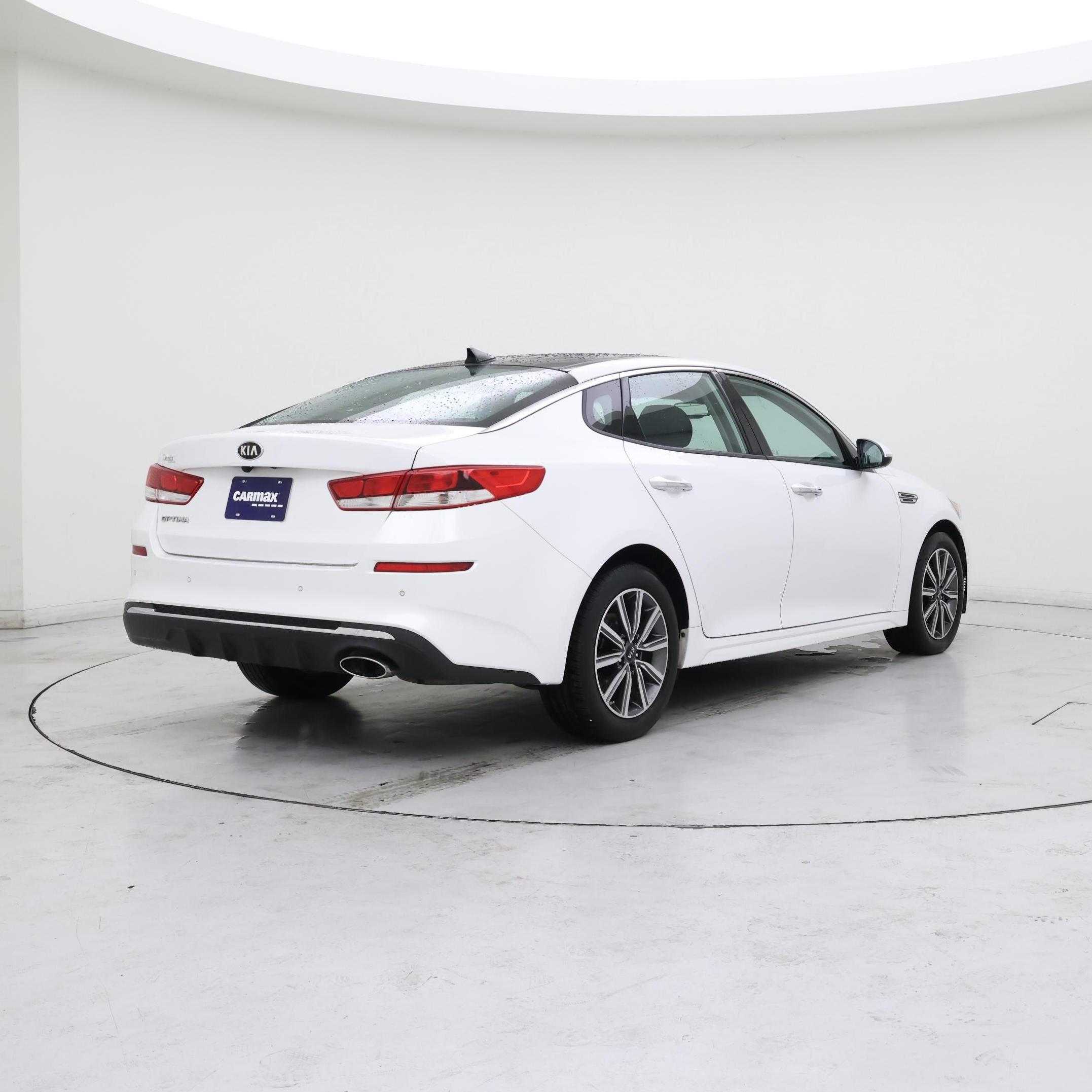 Thumbnail: 2019 Kia Optima - 8