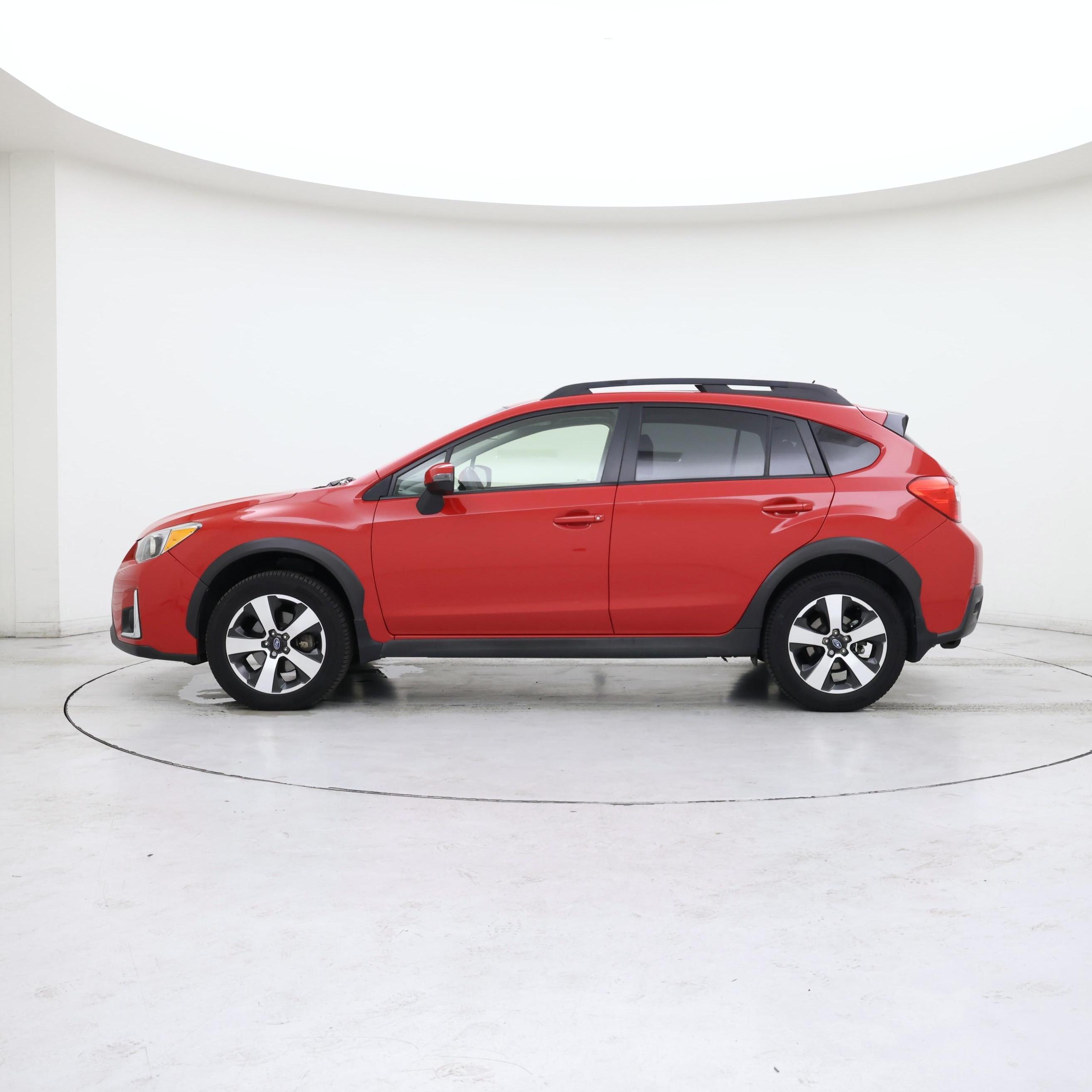 Thumbnail: 2017 Subaru Crosstrek - 3