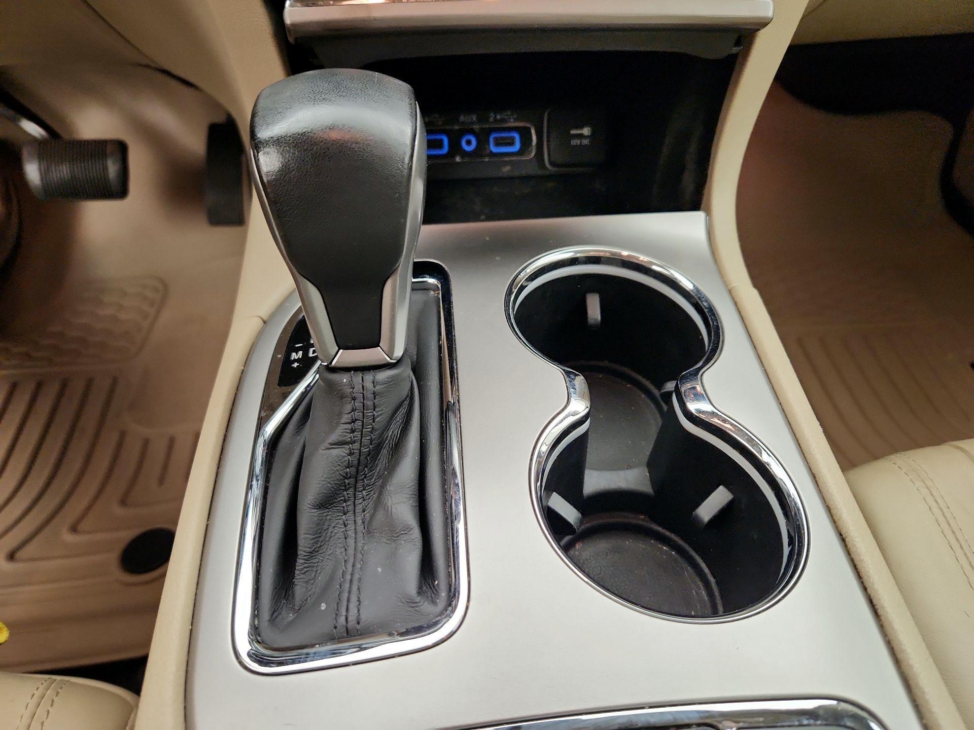 Thumbnail: 2019 Jeep Grand Cherokee - 18