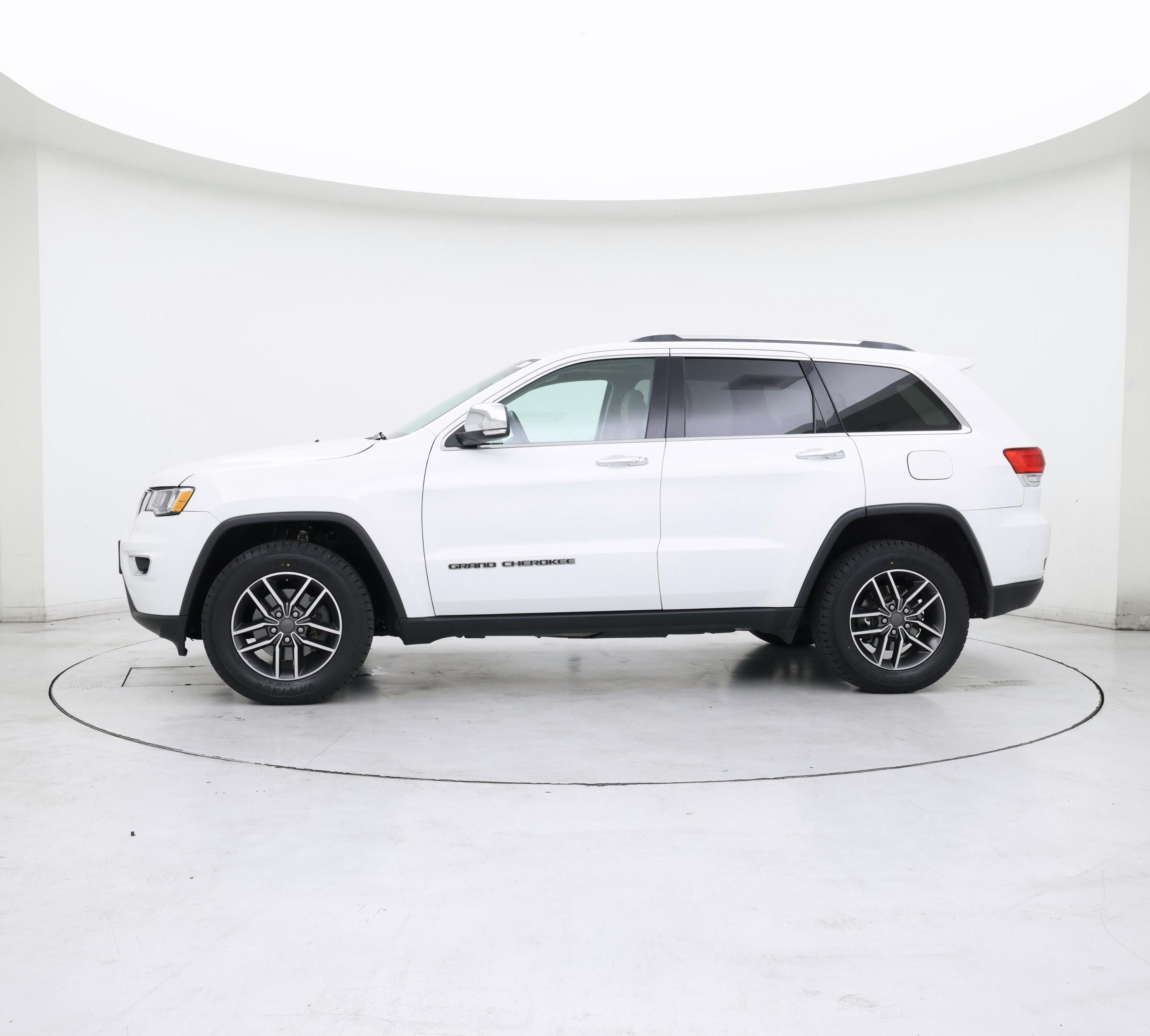 Thumbnail: 2019 Jeep Grand Cherokee - 3