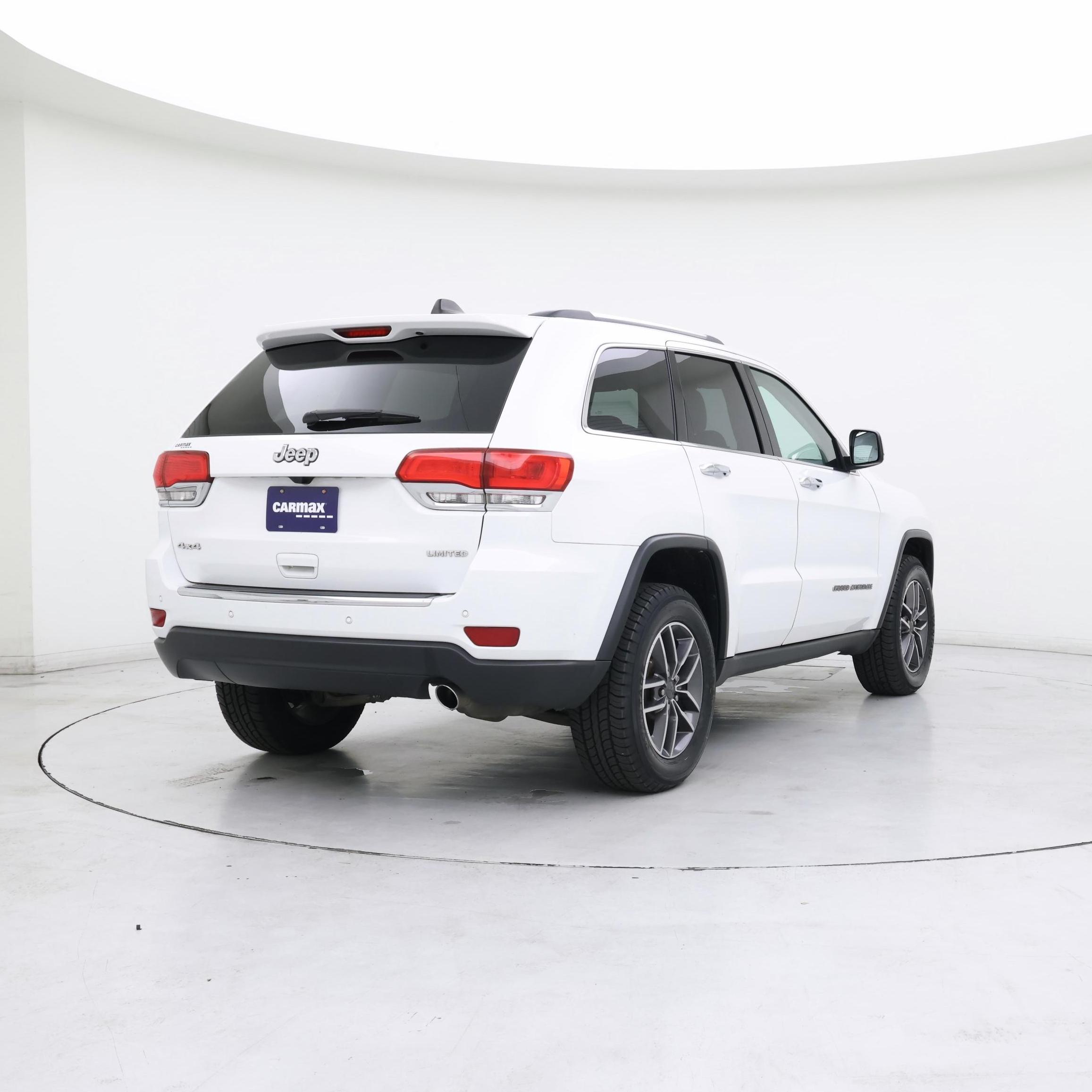 Thumbnail: 2019 Jeep Grand Cherokee - 8