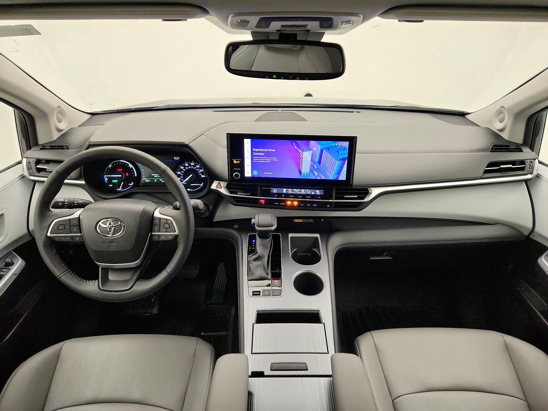 Thumbnail: 2025 Toyota Sienna - 9