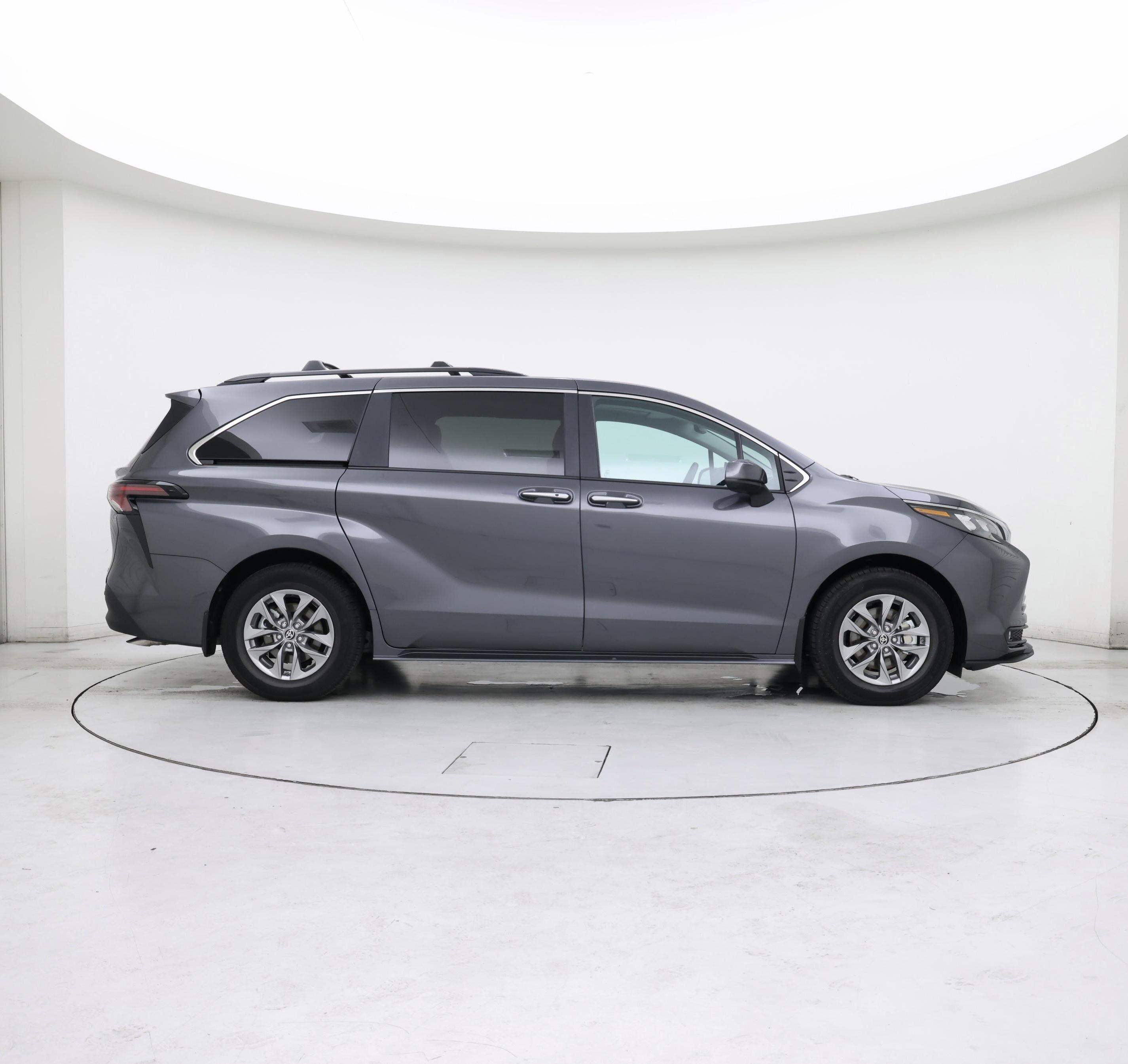Thumbnail: 2025 Toyota Sienna - 7