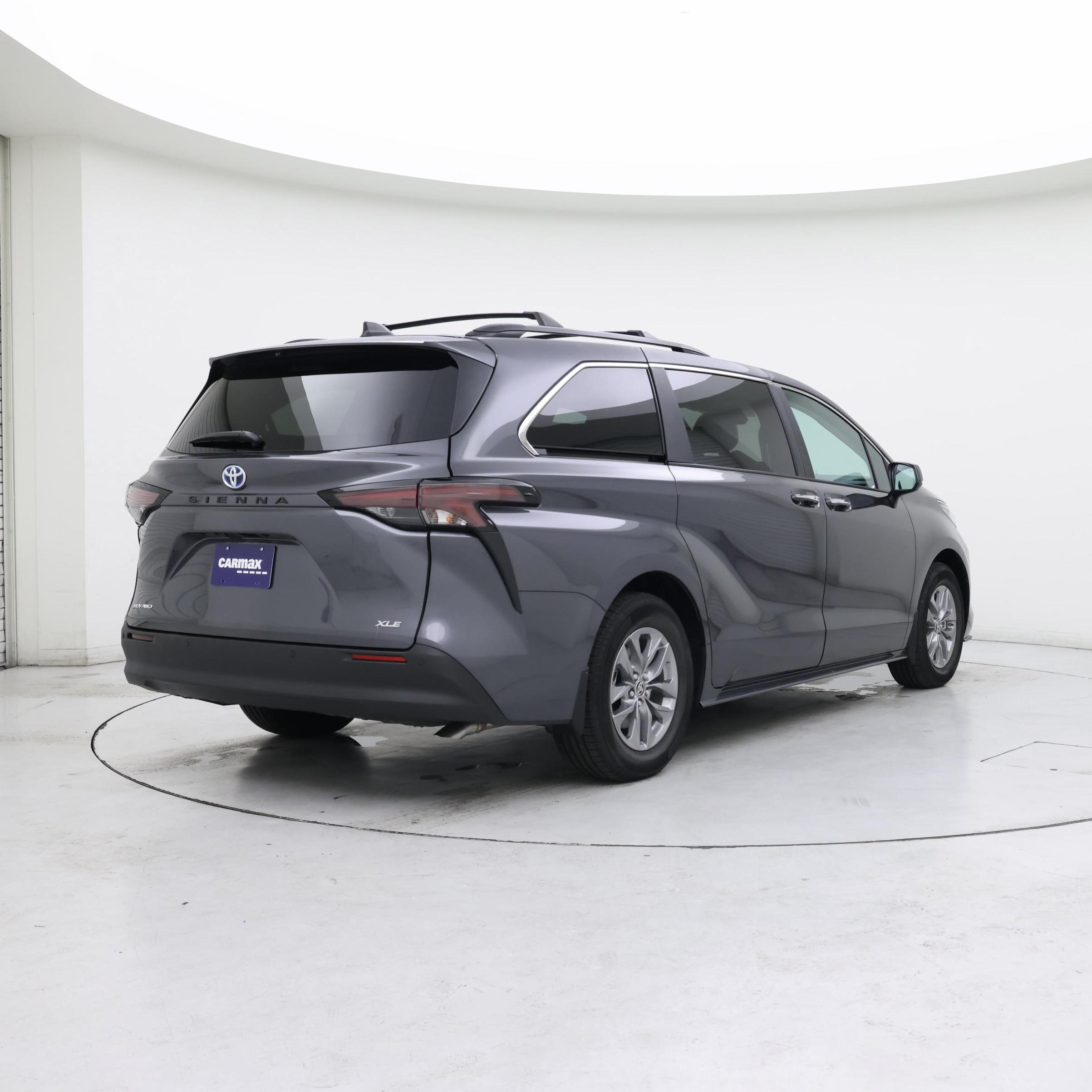Thumbnail: 2025 Toyota Sienna - 8