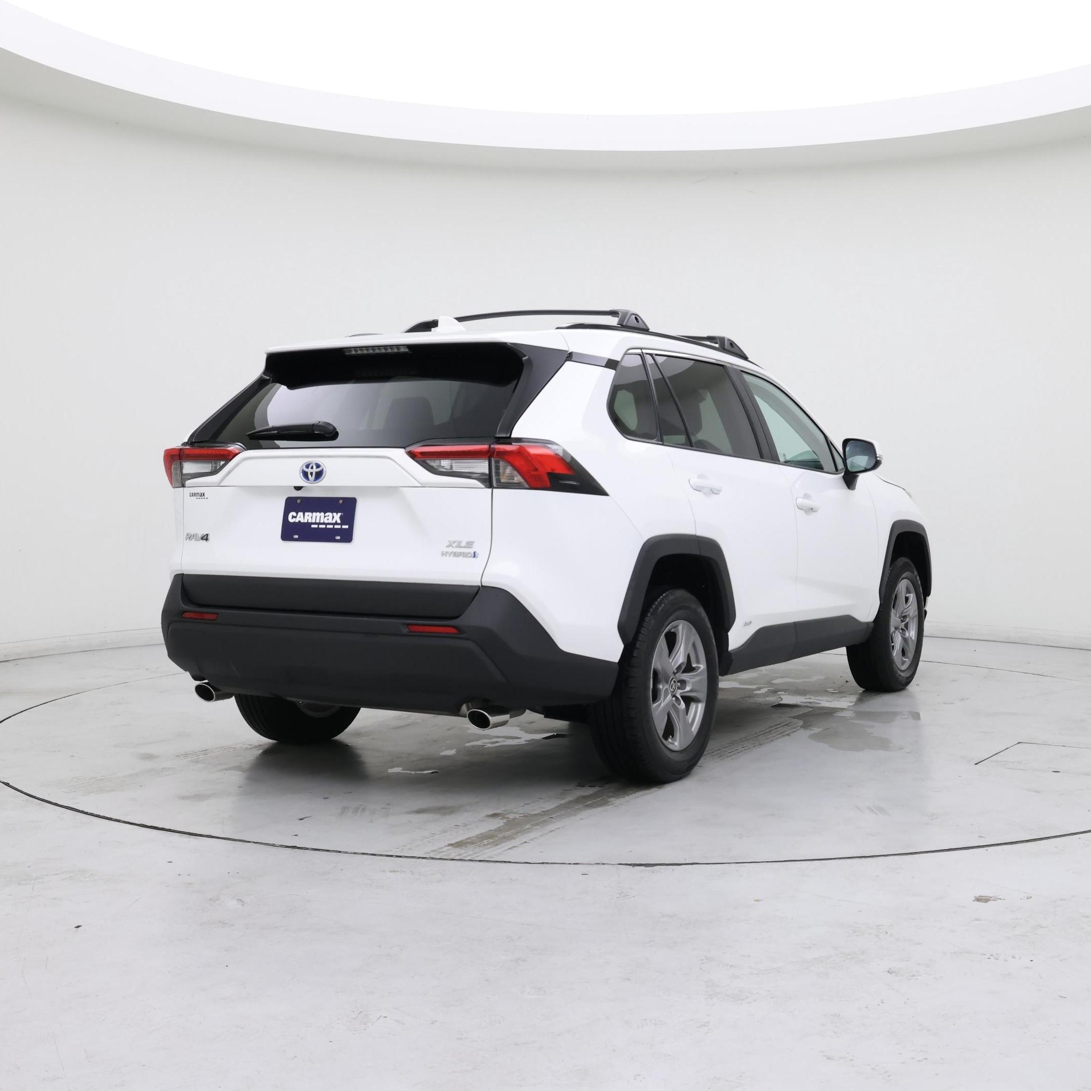 Thumbnail: 2024 Toyota RAV4 - 8