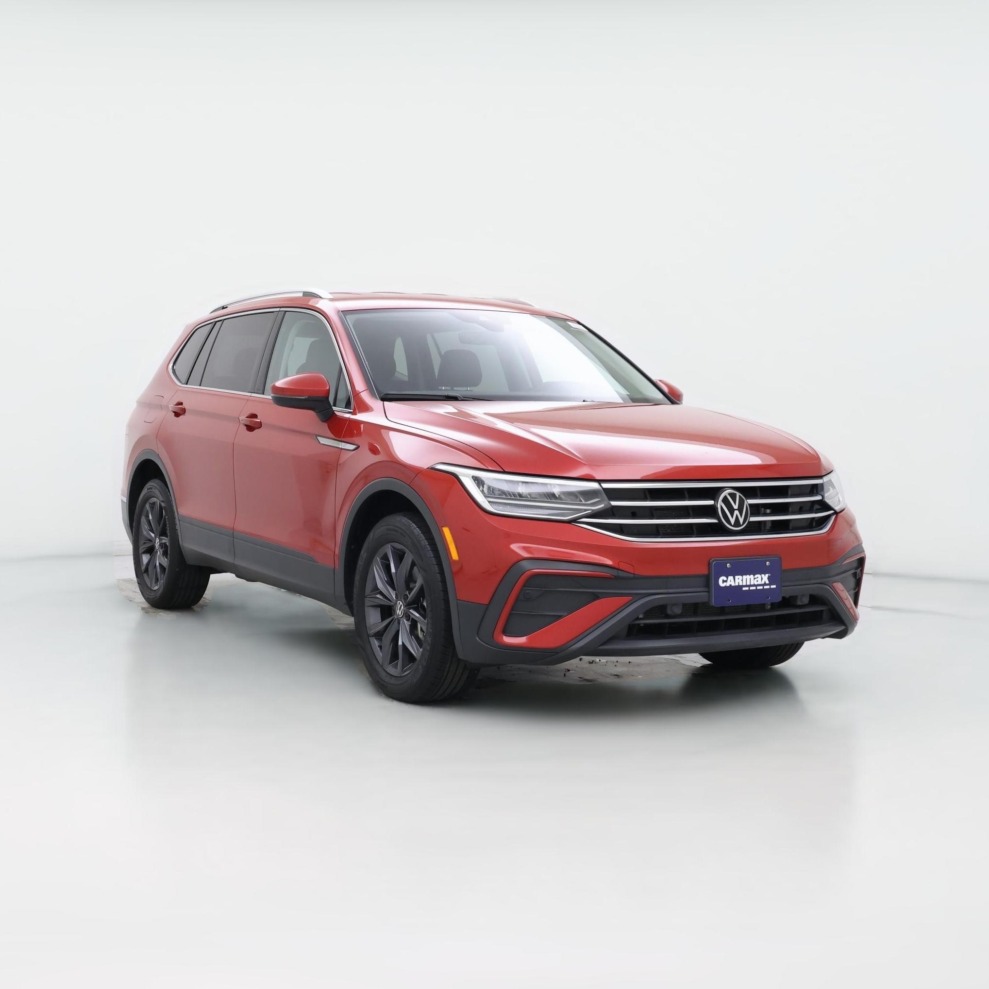 Thumbnail: 2022 Volkswagen Tiguan - 1