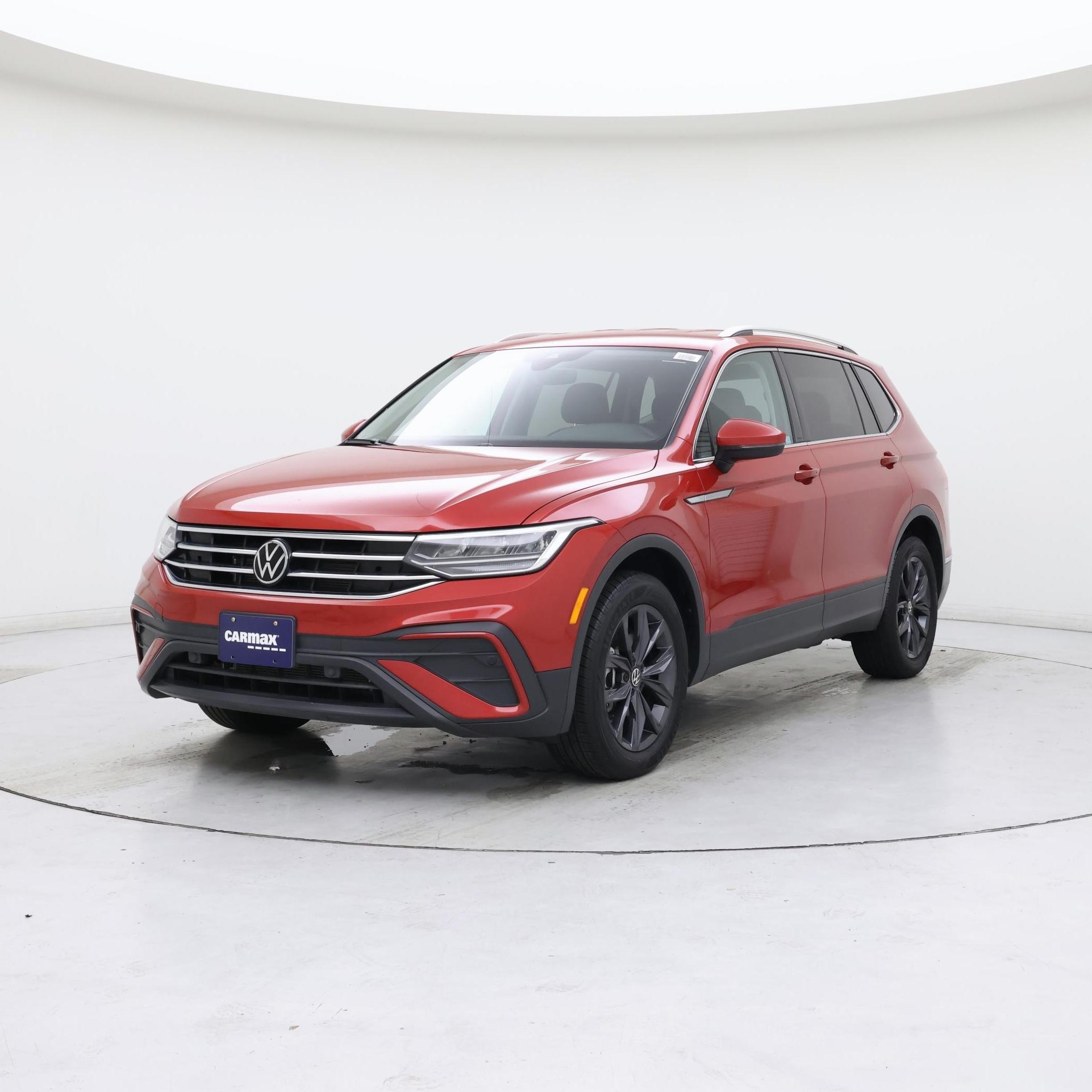 Thumbnail: 2022 Volkswagen Tiguan - 4