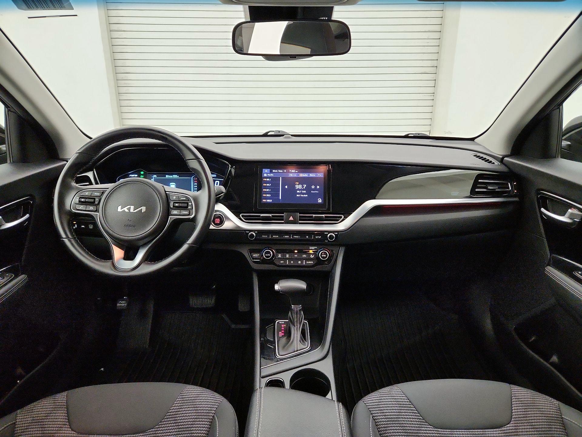 Thumbnail: 2022 Kia Niro - 9