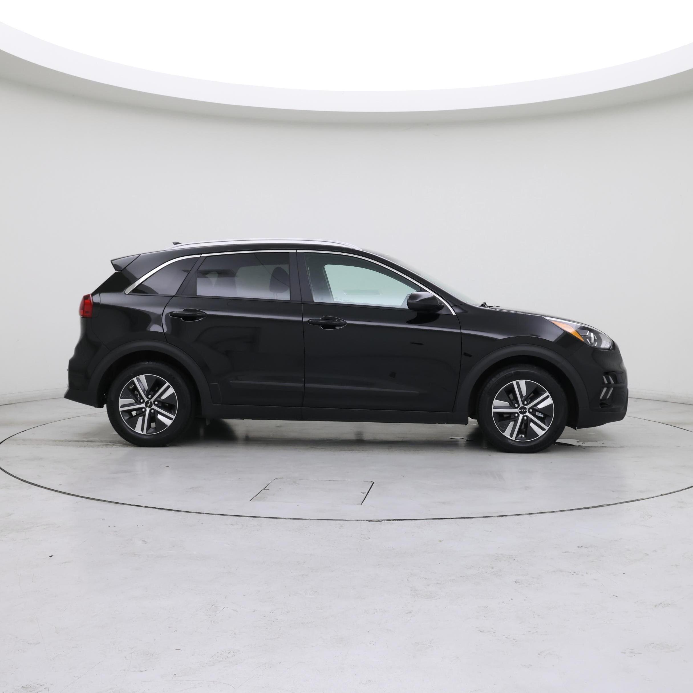 Thumbnail: 2022 Kia Niro - 7