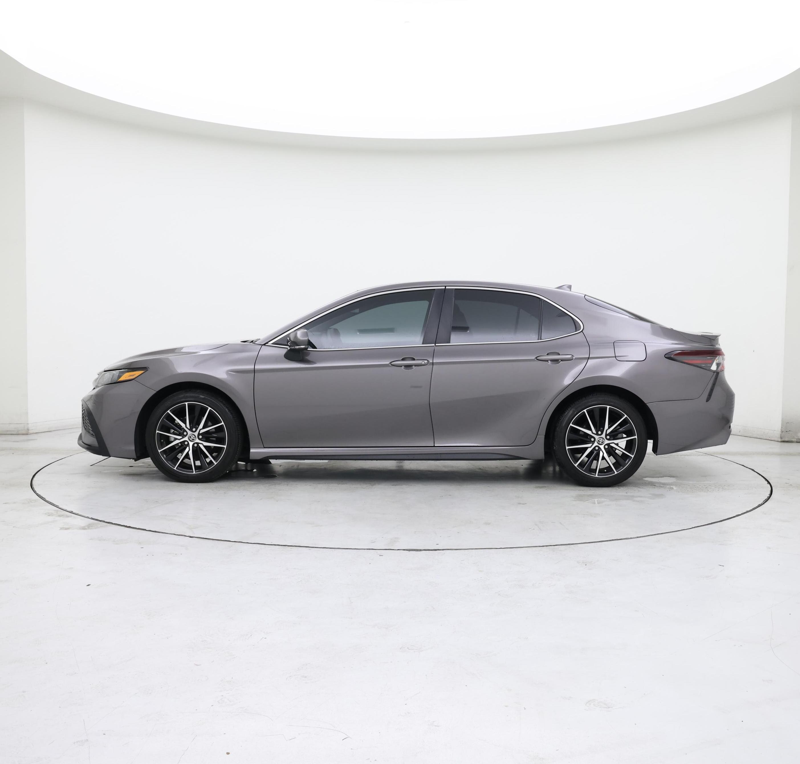 Thumbnail: 2023 Toyota Camry - 3