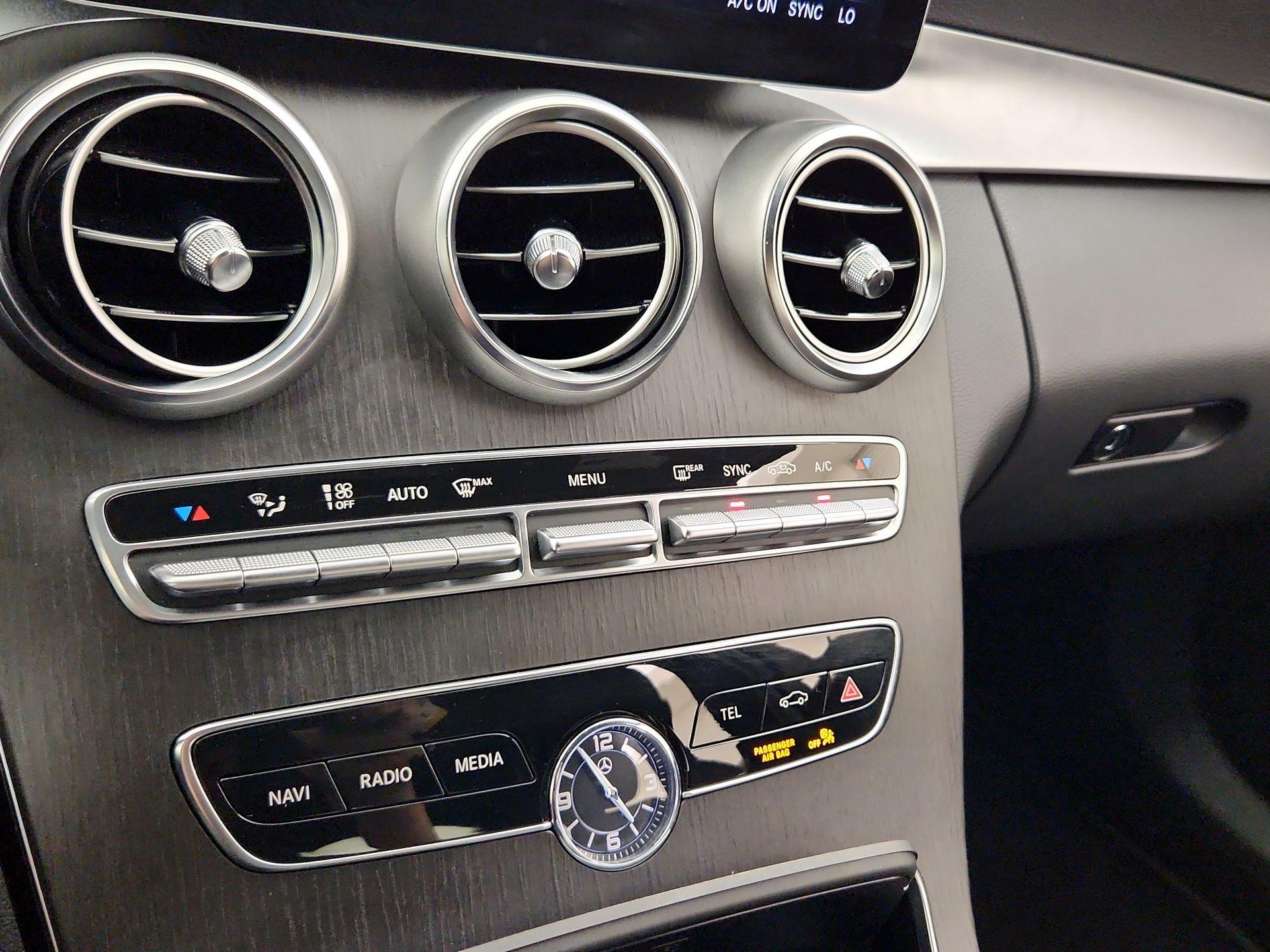 Thumbnail: 2019 Mercedes-Benz C-Class - 16