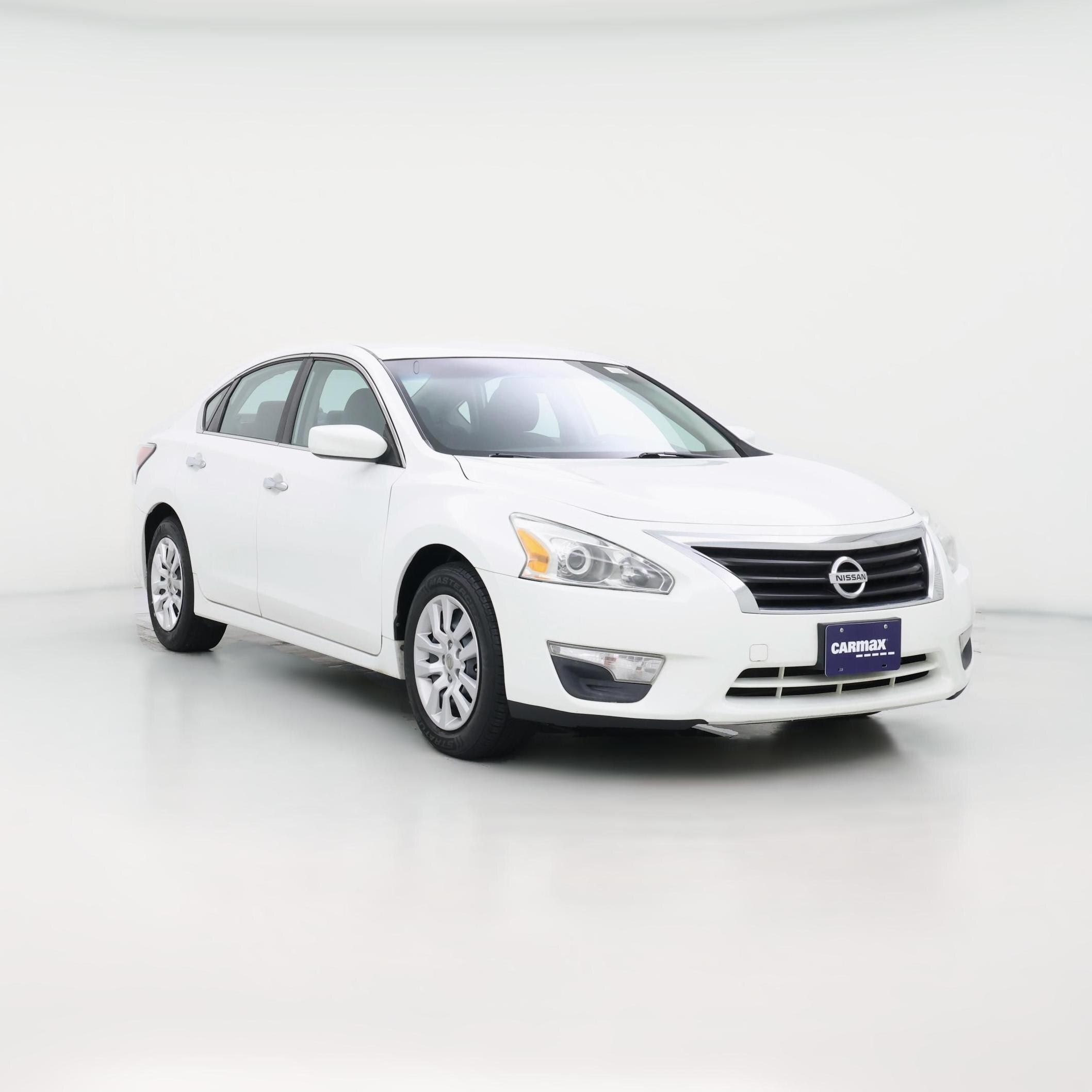 Thumbnail: 2015 Nissan Altima - 1