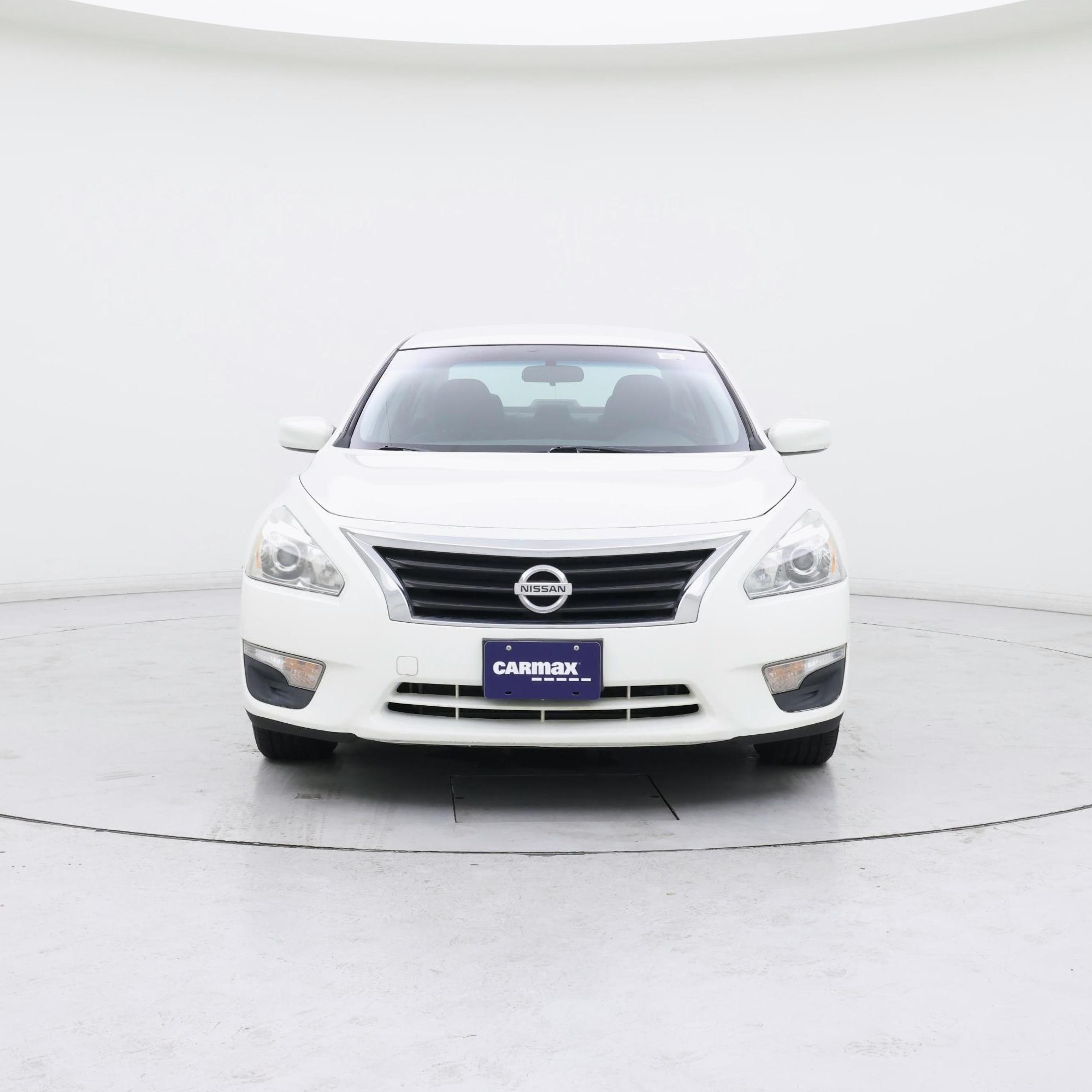 Thumbnail: 2015 Nissan Altima - 5