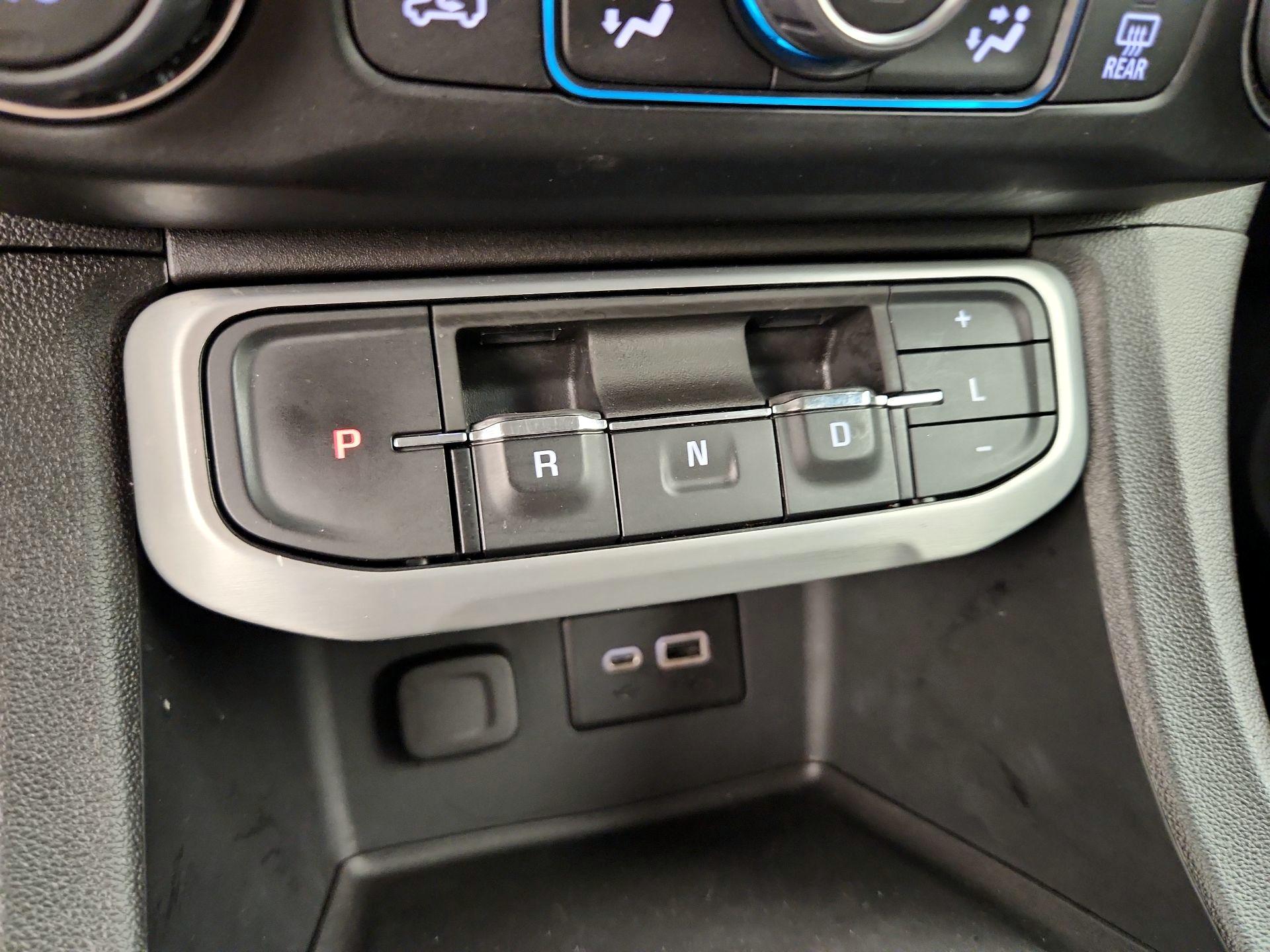 Thumbnail: 2021 GMC Acadia - 17