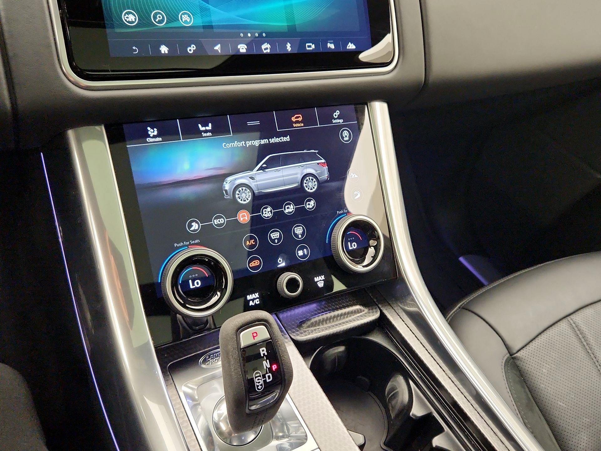 Thumbnail: 2020 Land Rover Range Rover Sport - 16