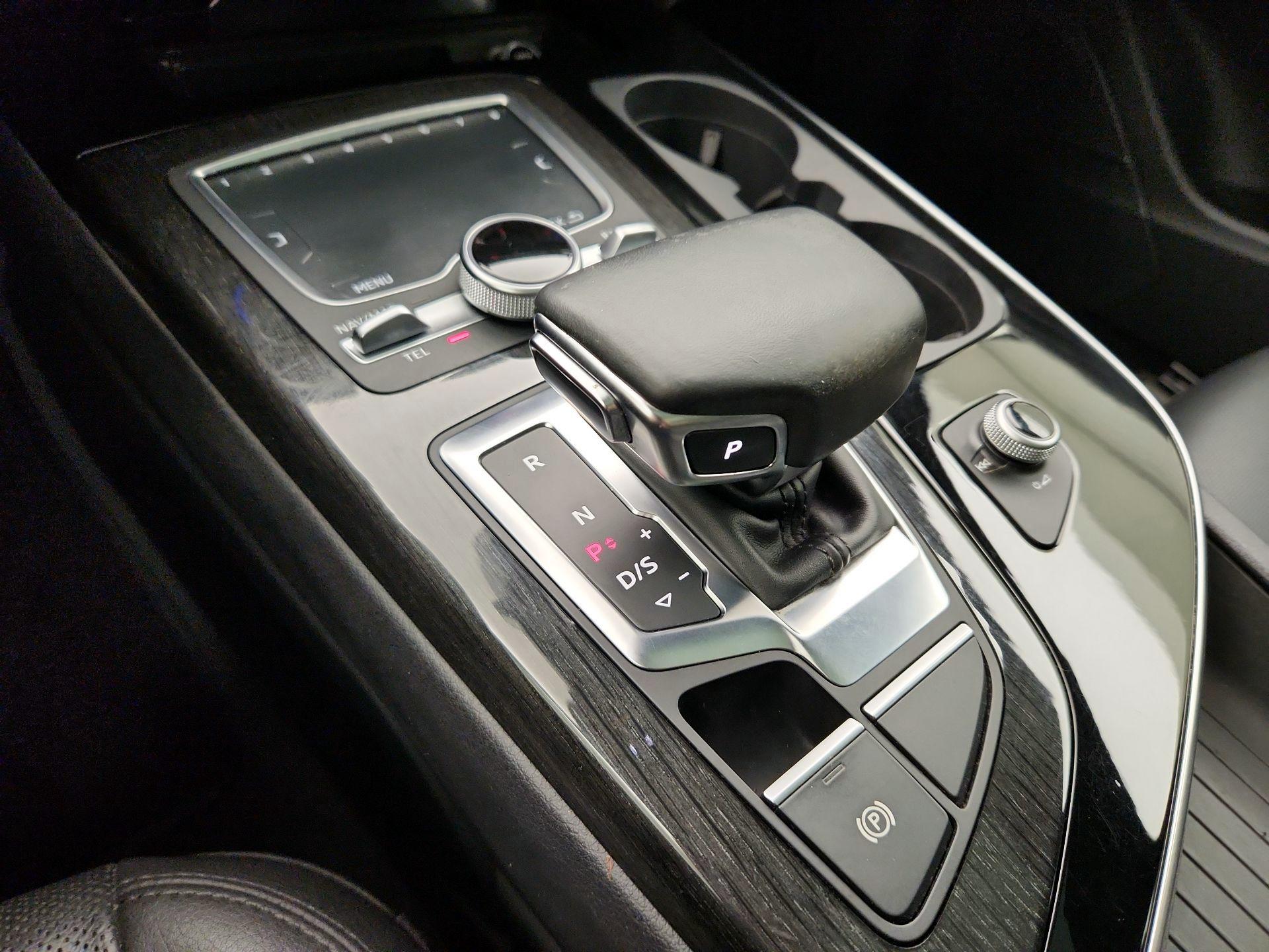 Thumbnail: 2018 Audi Q7 - 18