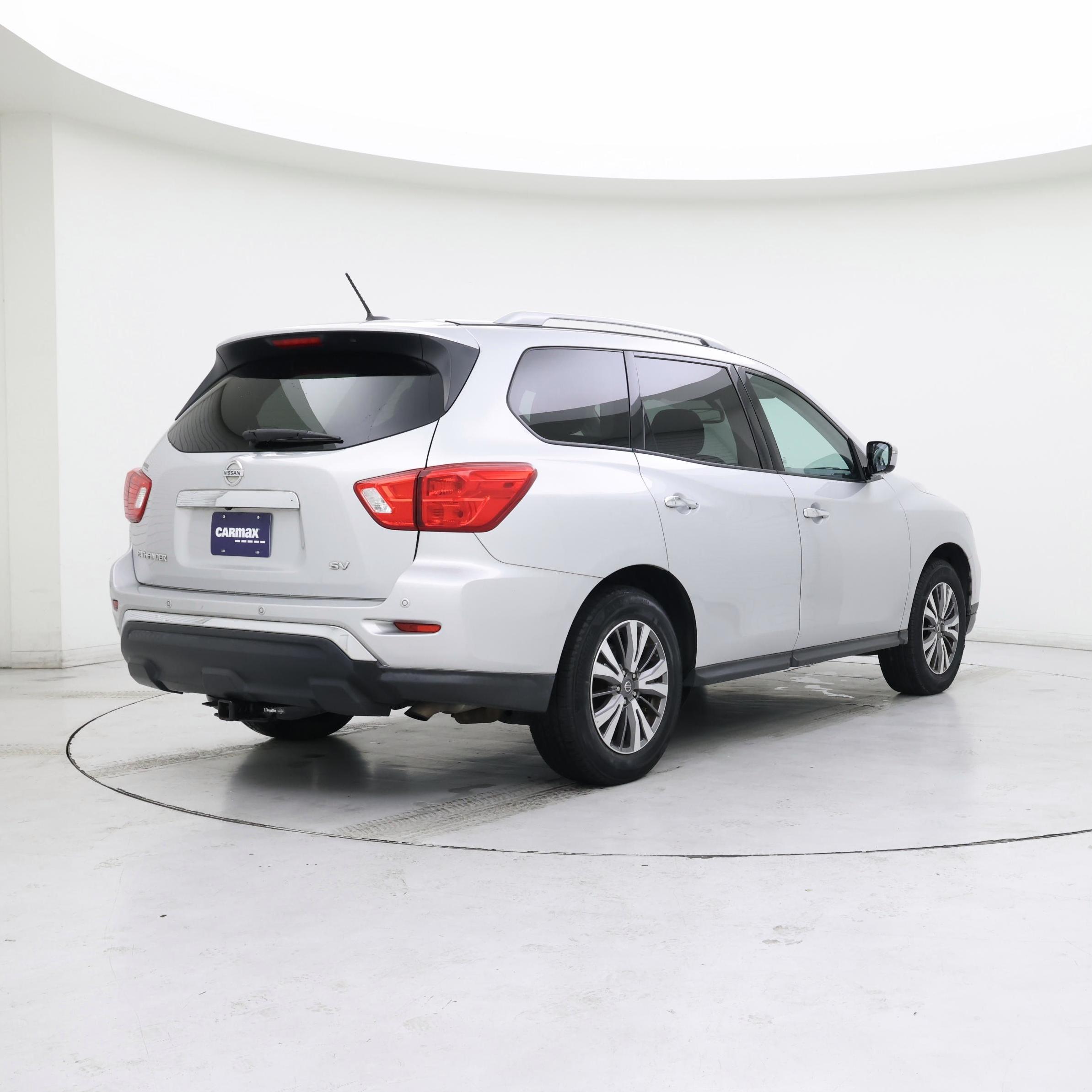Thumbnail: 2017 Nissan Pathfinder - 8
