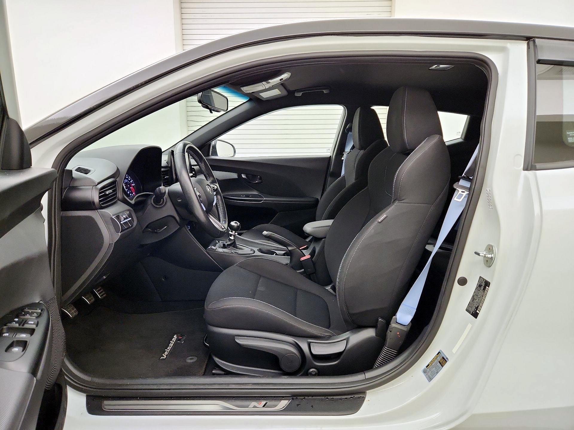 Thumbnail: 2020 Hyundai Veloster - 11