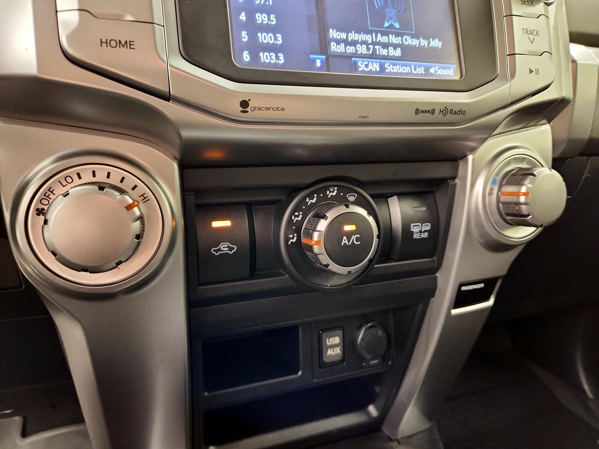 Thumbnail: 2019 Toyota 4Runner - 16