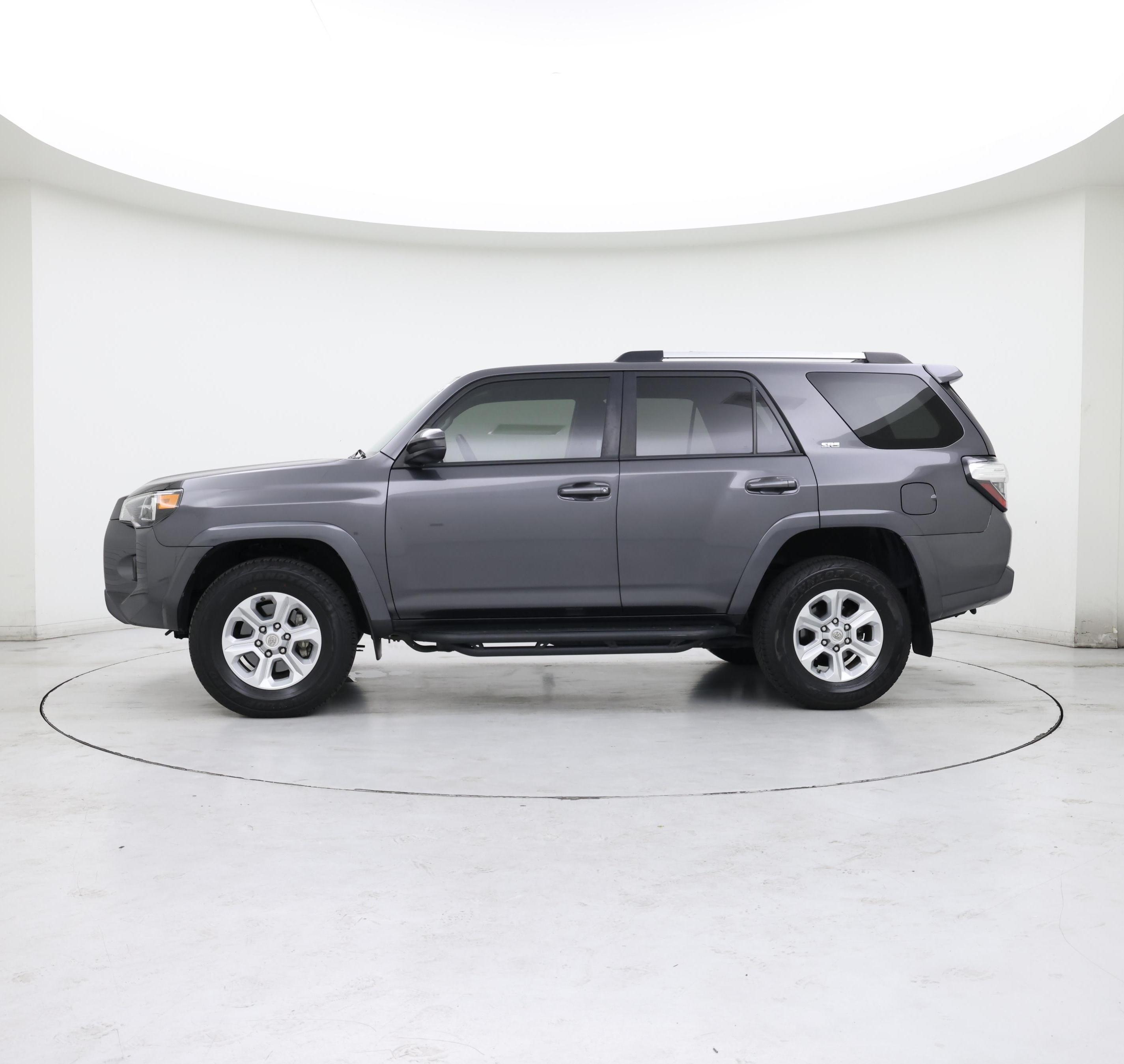 Thumbnail: 2019 Toyota 4Runner - 3