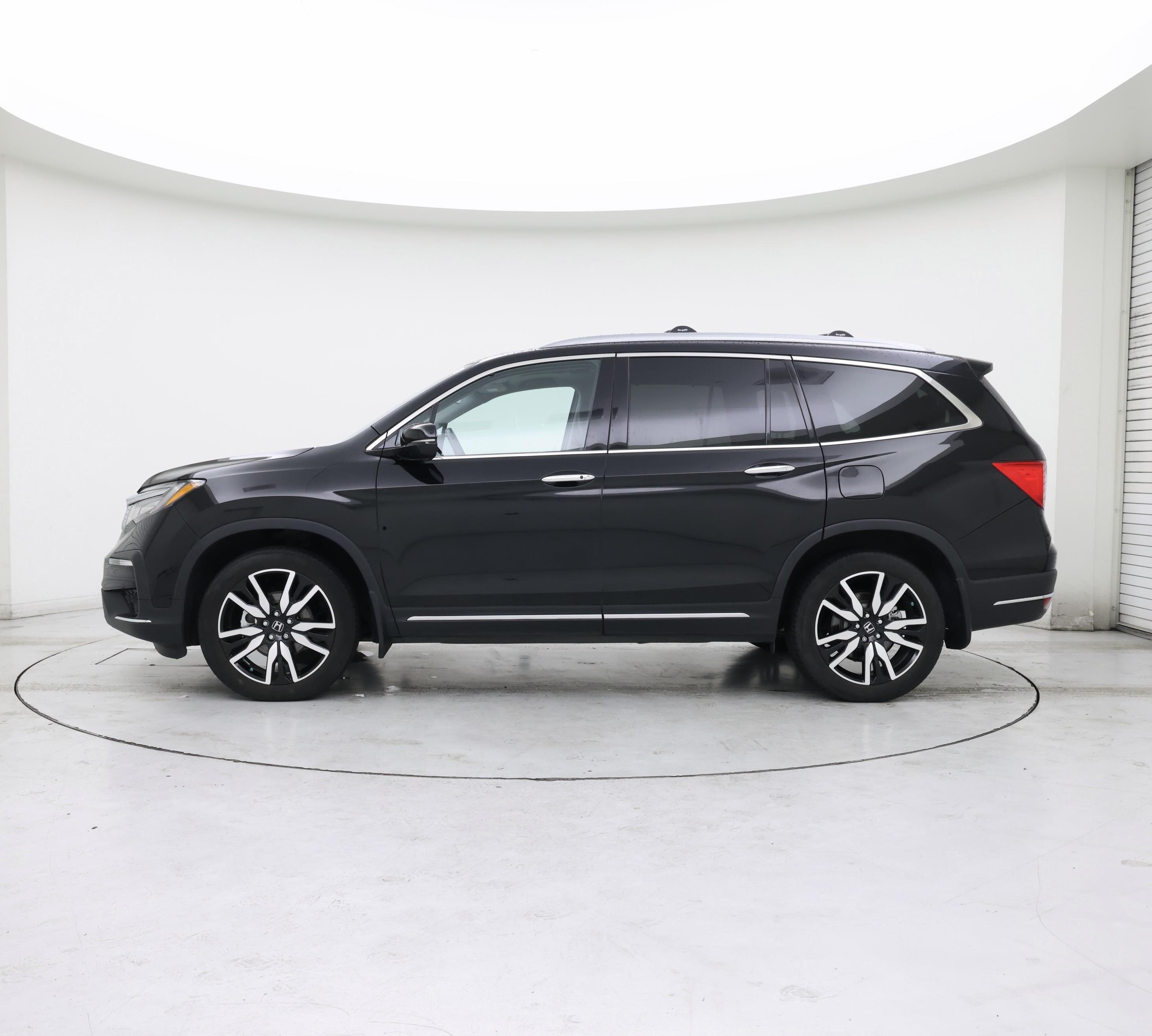 Thumbnail: 2020 Honda Pilot - 3