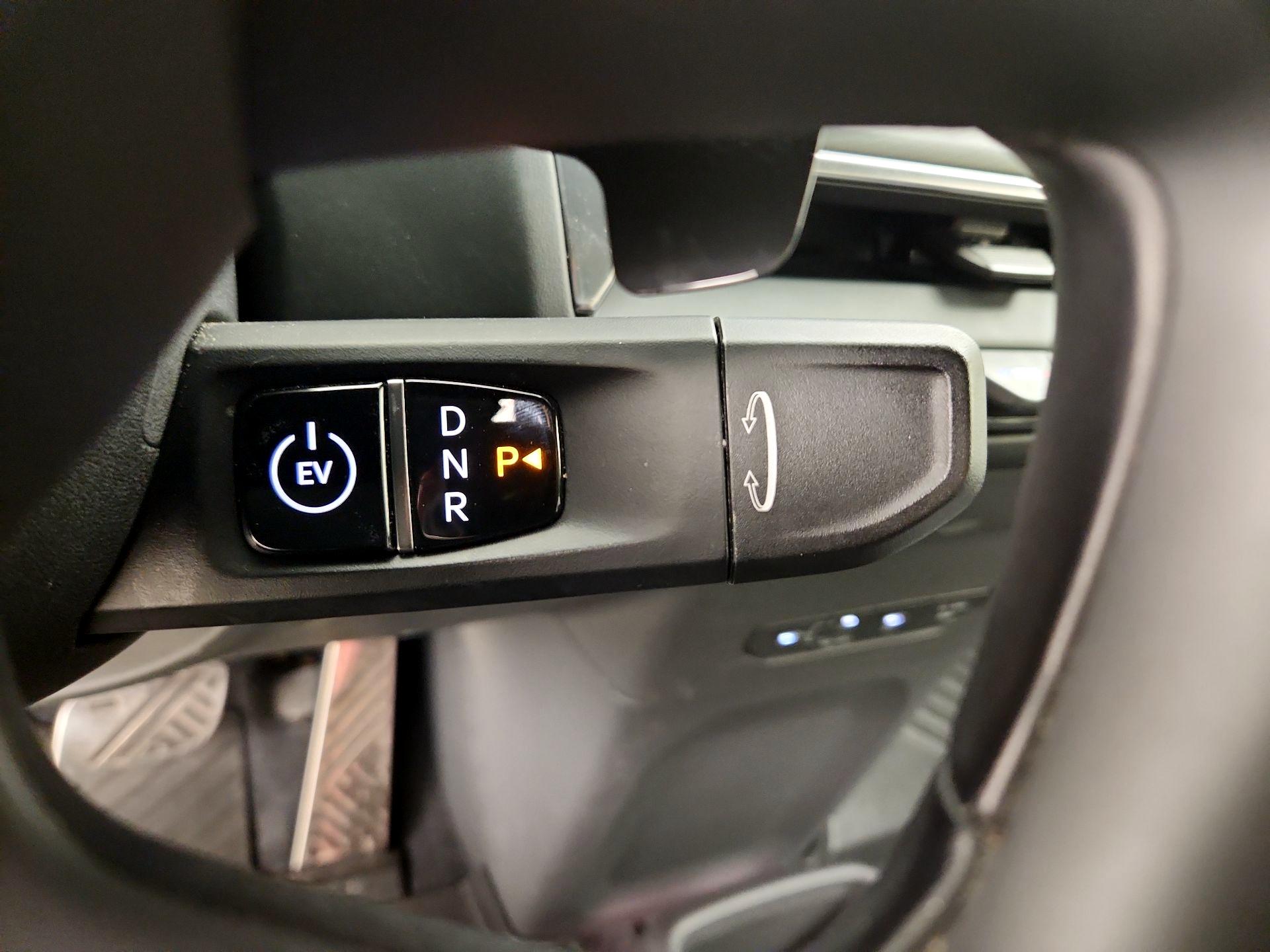 Thumbnail: 2024 Kia EV9 - 18