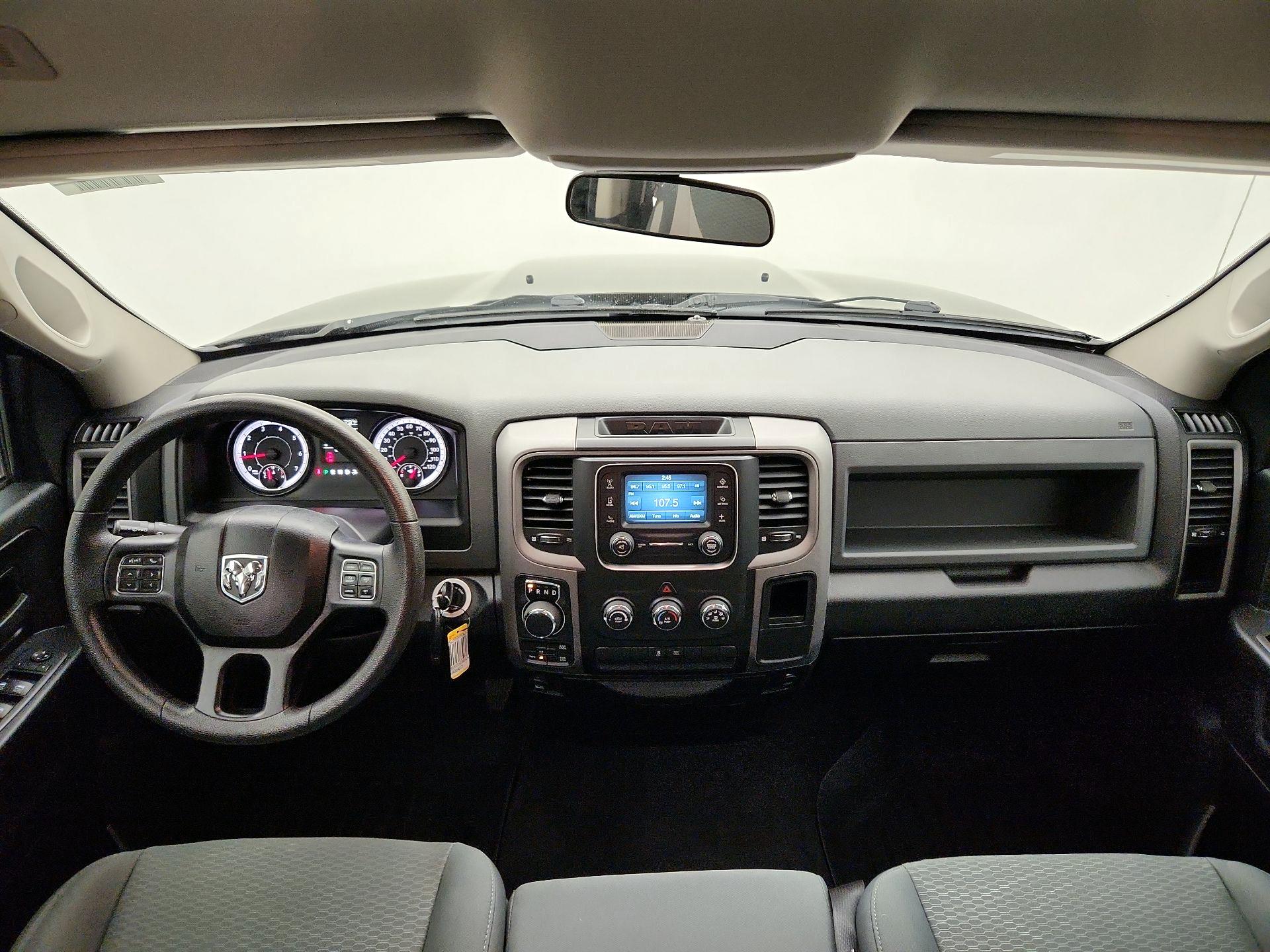 Thumbnail: 2019 RAM 1500 Classic - 9
