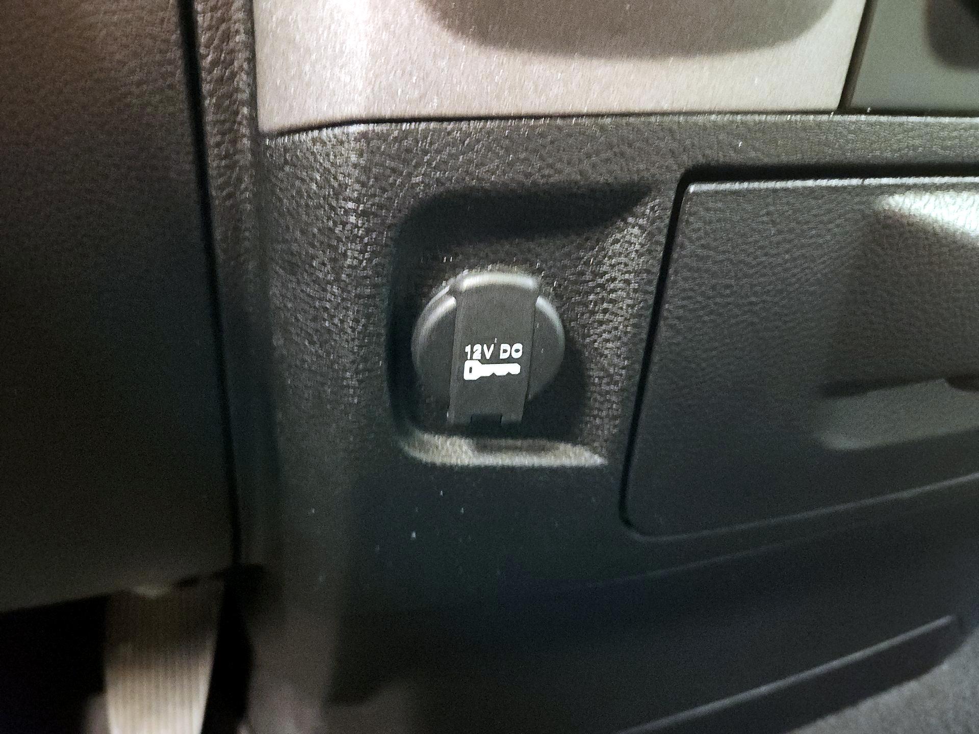 Thumbnail: 2019 RAM 1500 Classic - 18