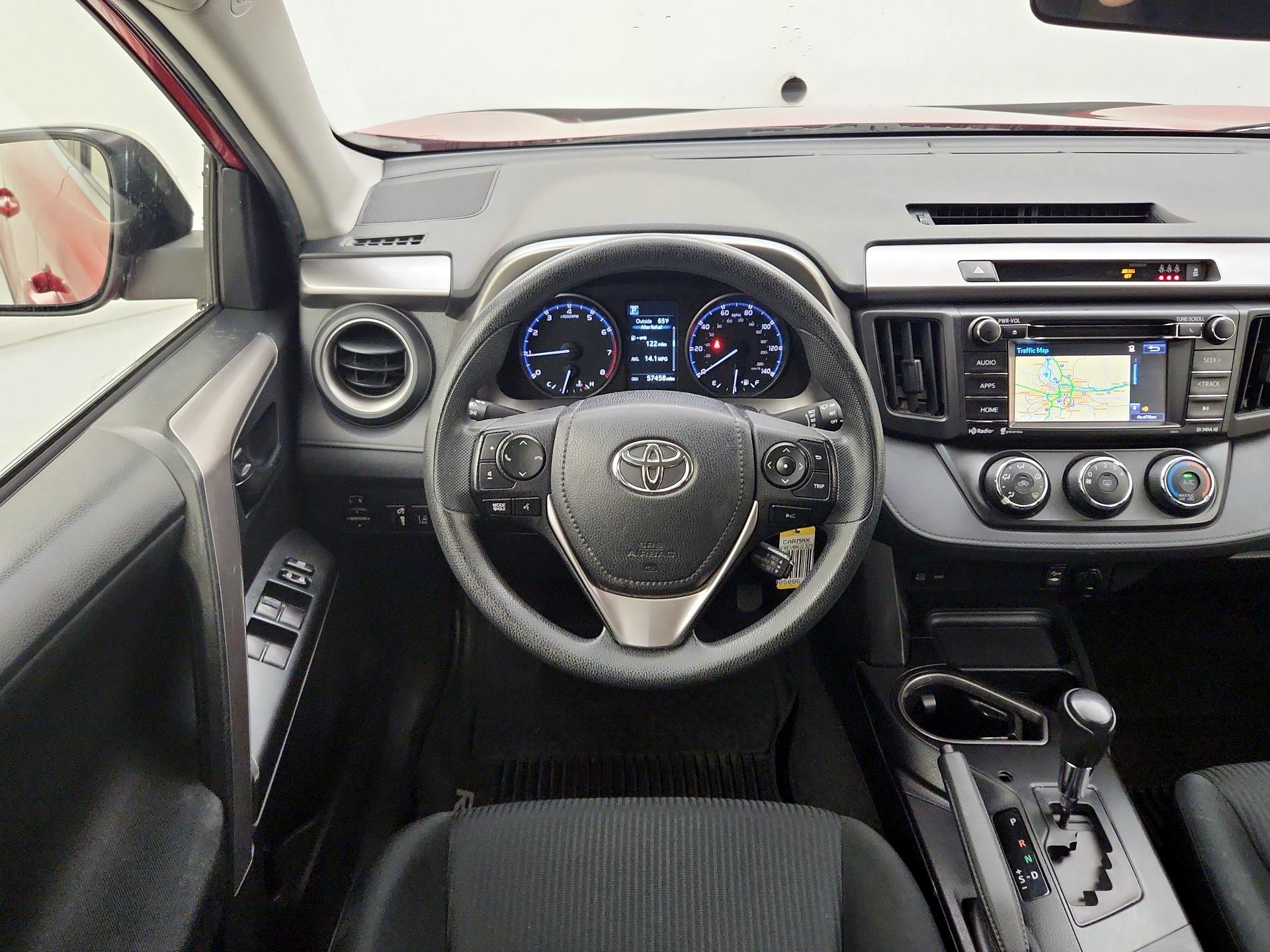 Thumbnail: 2017 Toyota RAV4 - 10