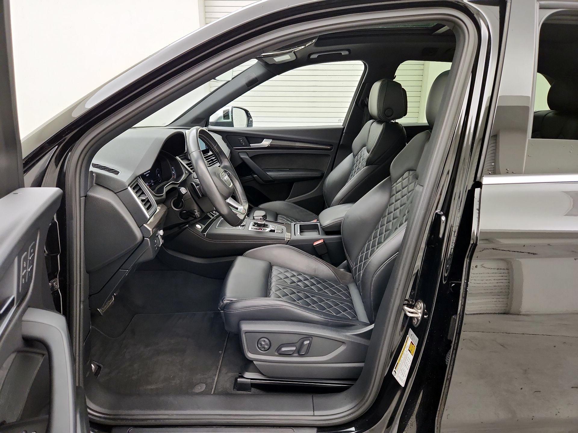 Thumbnail: 2018 Audi SQ5 - 11