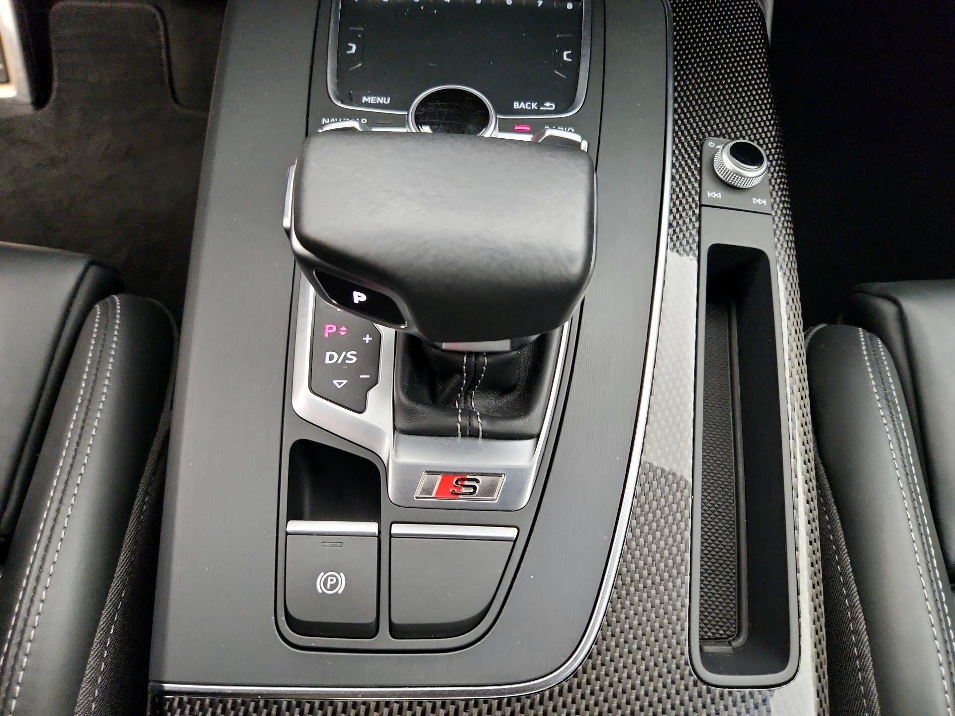 Thumbnail: 2018 Audi SQ5 - 18