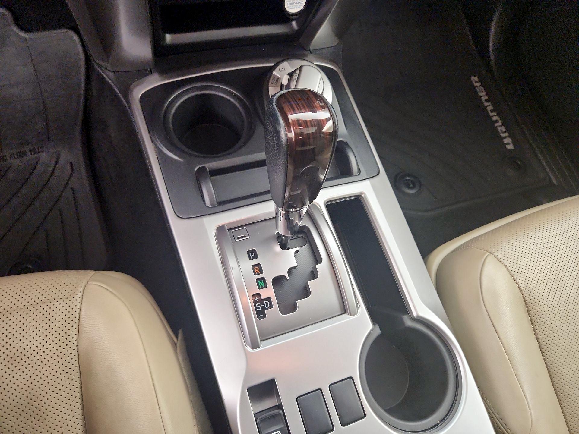 Thumbnail: 2015 Toyota 4Runner - 17