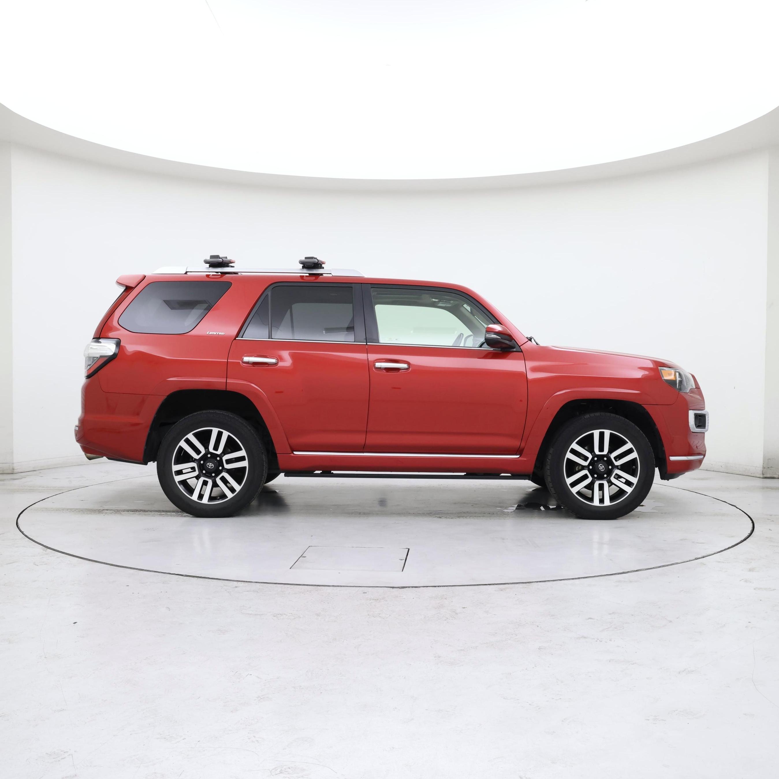 Thumbnail: 2015 Toyota 4Runner - 7