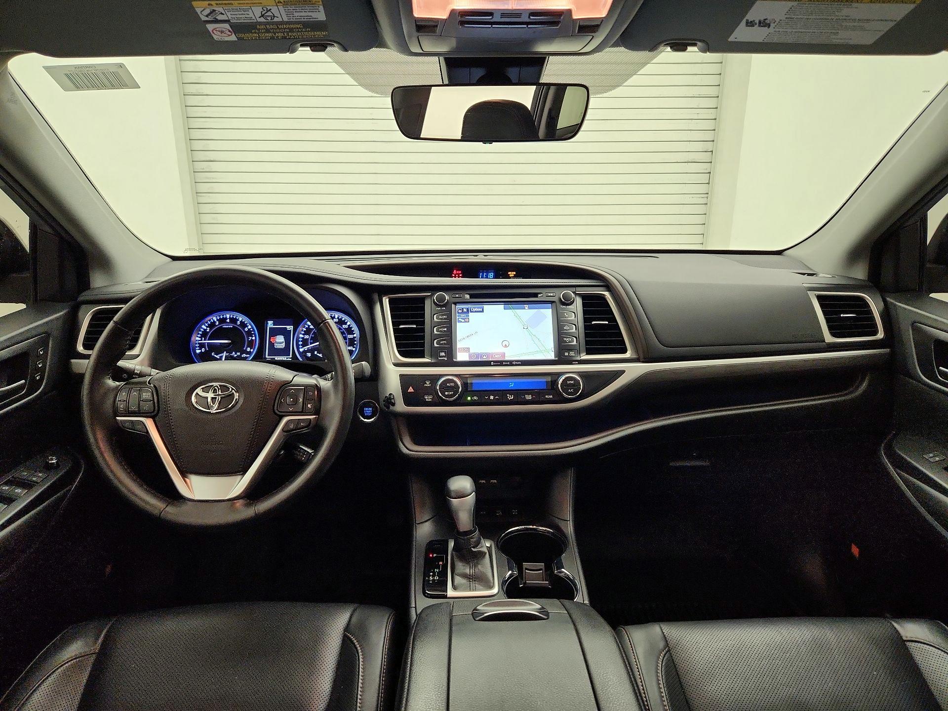 Thumbnail: 2019 Toyota Highlander - 9