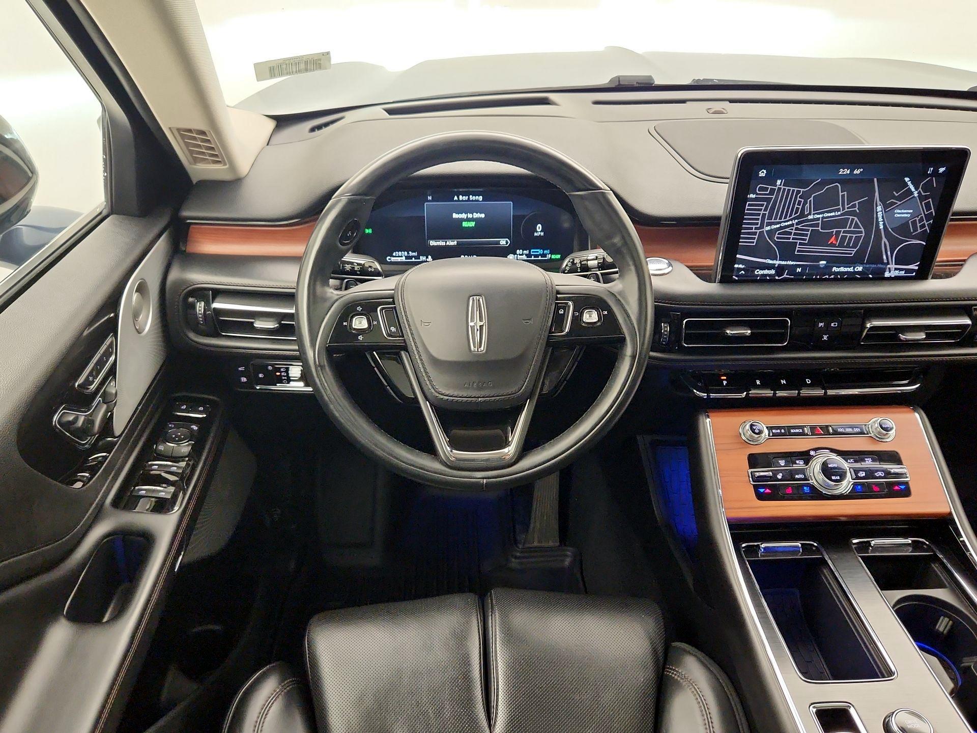 Thumbnail: 2020 Lincoln Aviator - 10