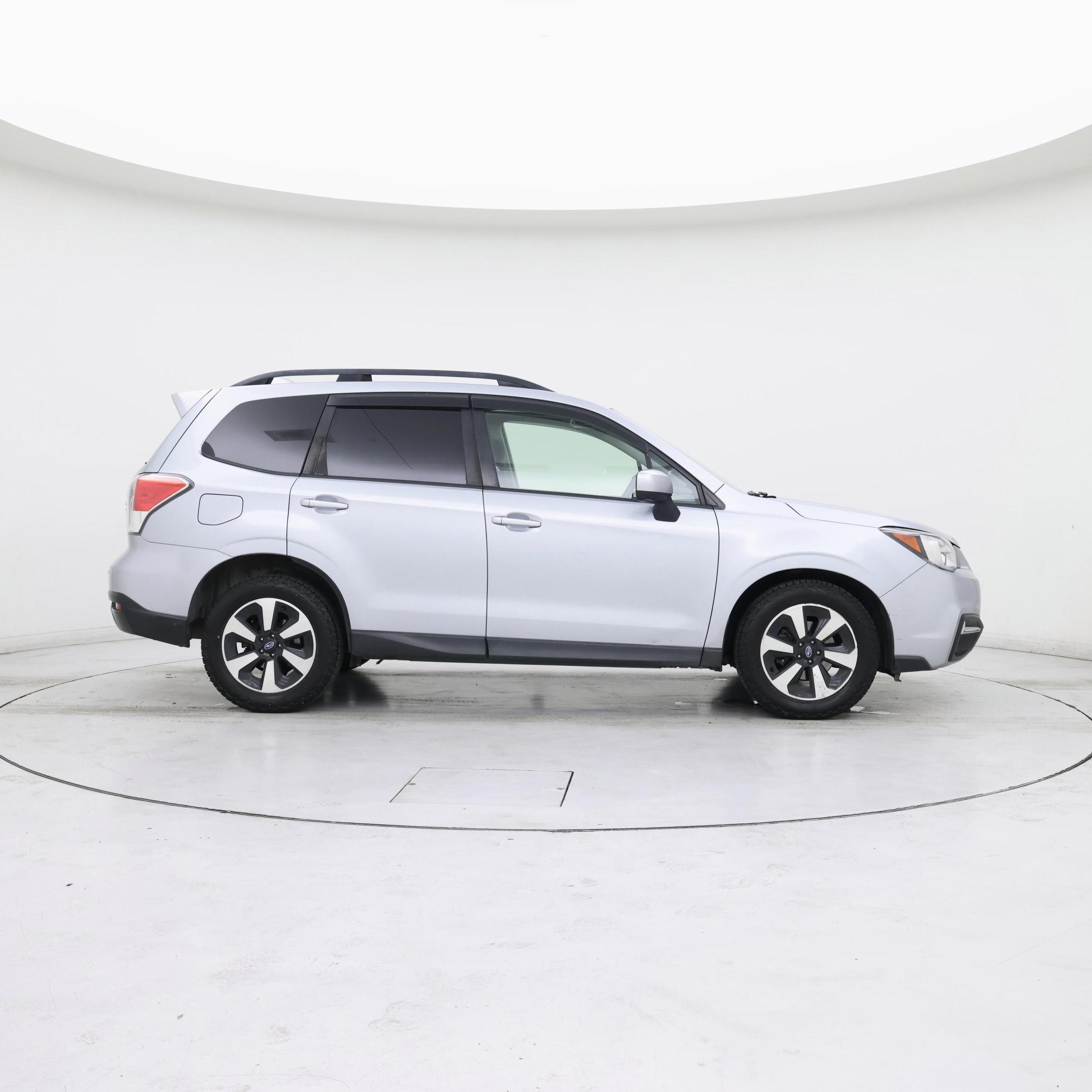 Thumbnail: 2017 Subaru Forester - 7