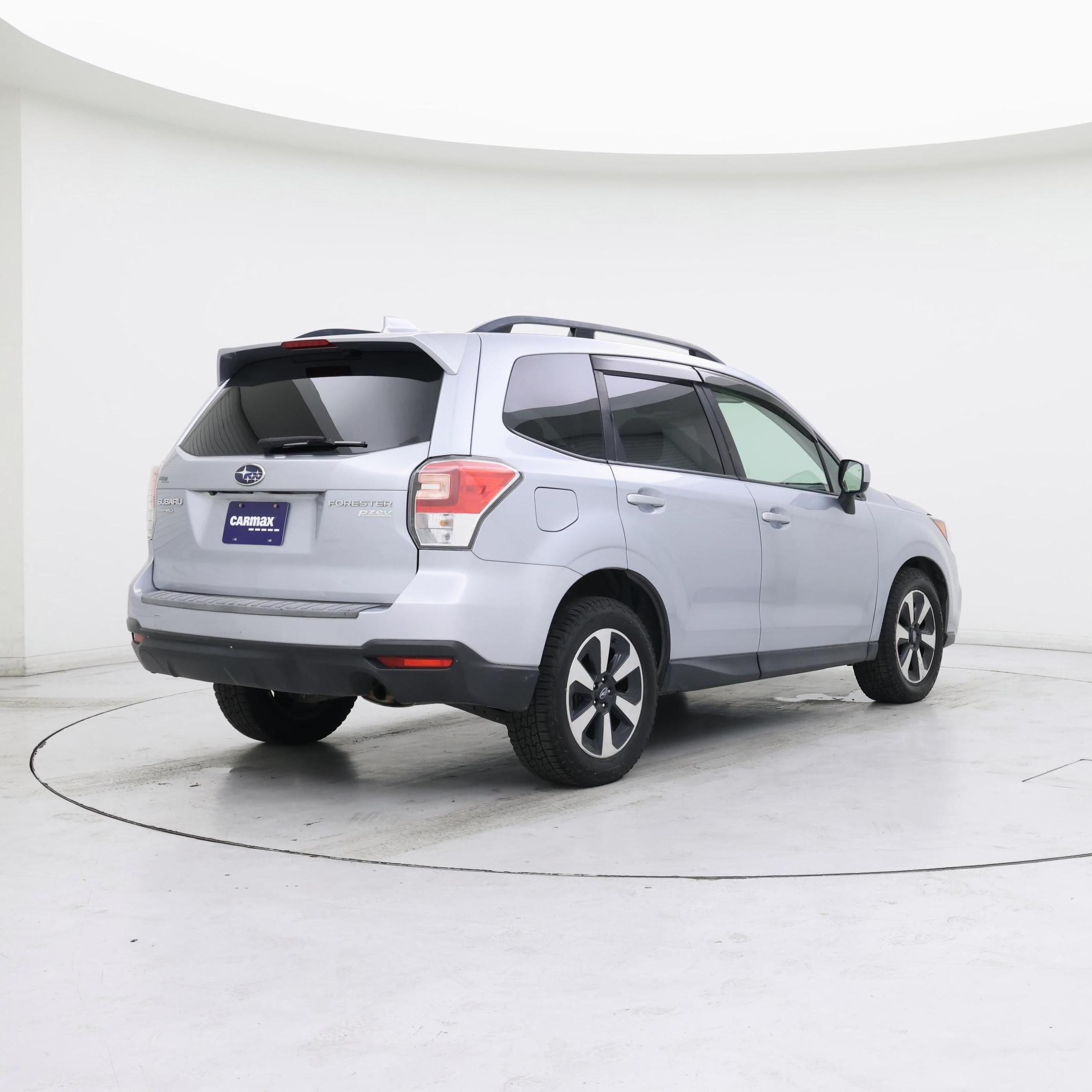 Thumbnail: 2017 Subaru Forester - 8