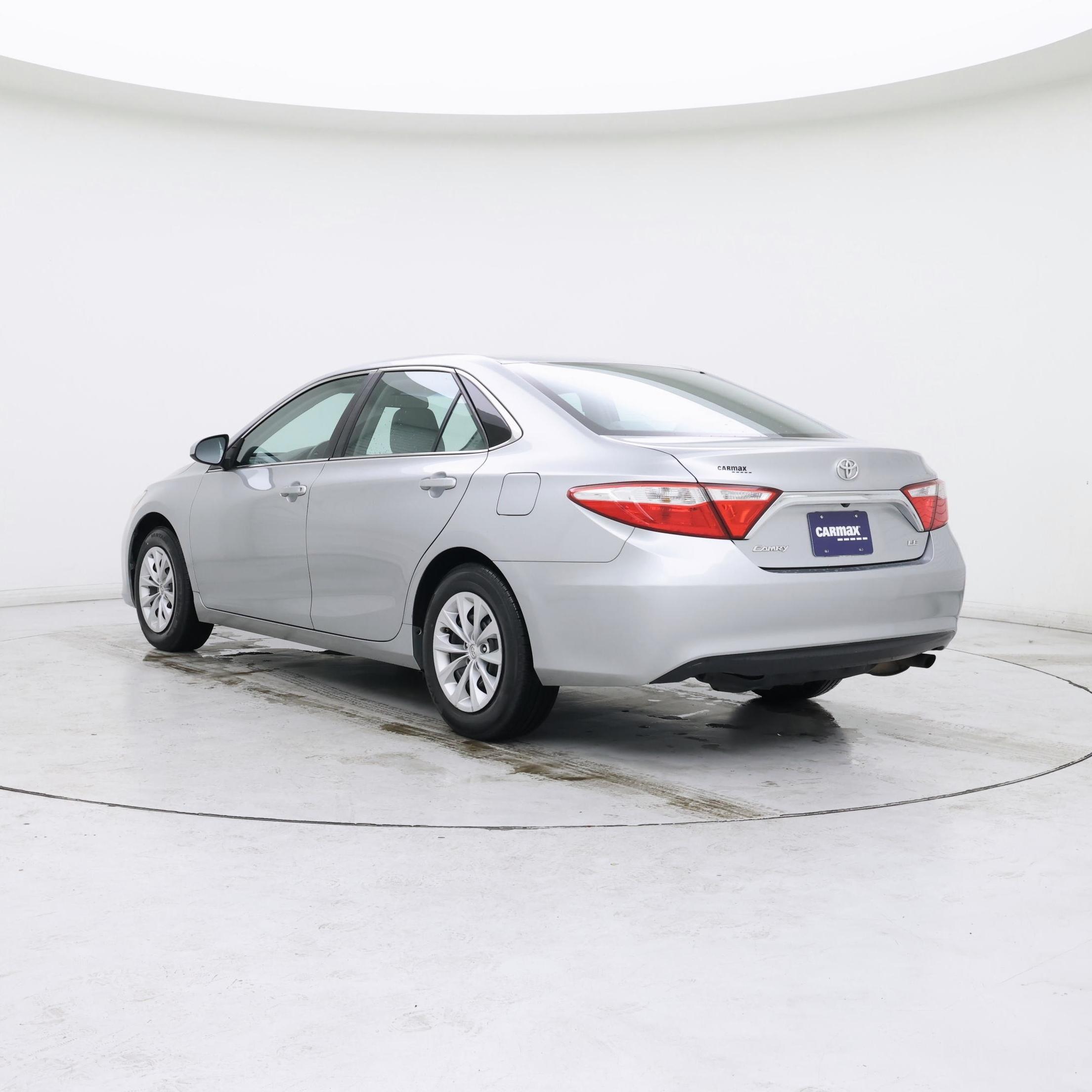 Thumbnail: 2015 Toyota Camry - 2