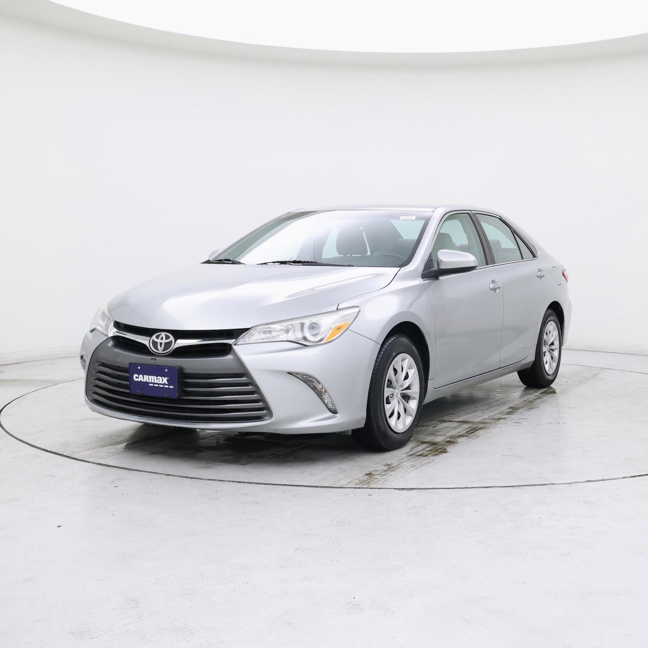 Thumbnail: 2015 Toyota Camry - 4