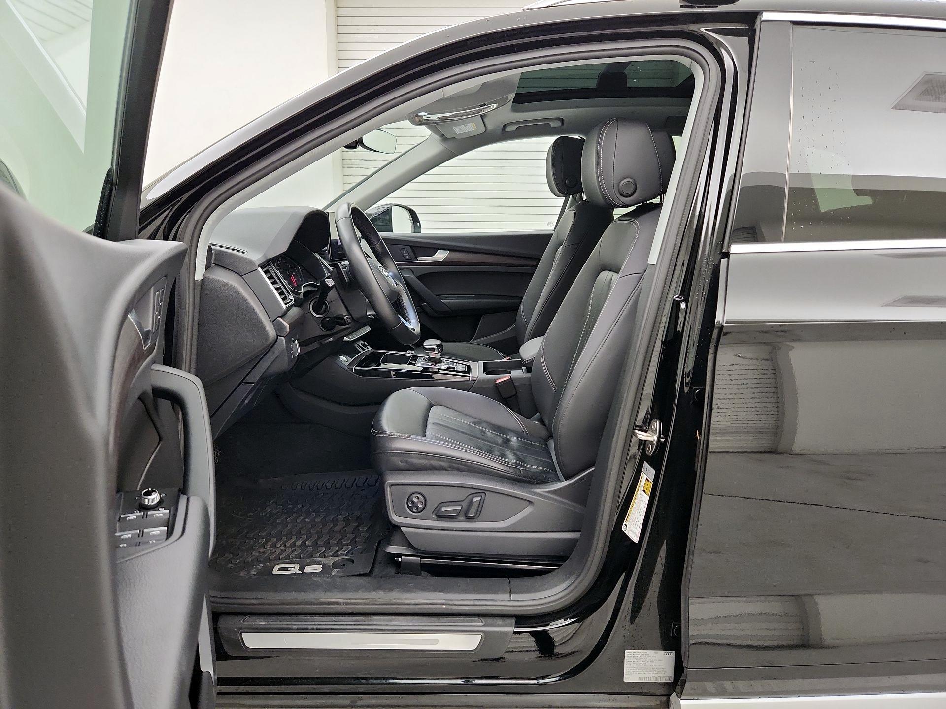 Thumbnail: 2023 Audi Q5 - 11