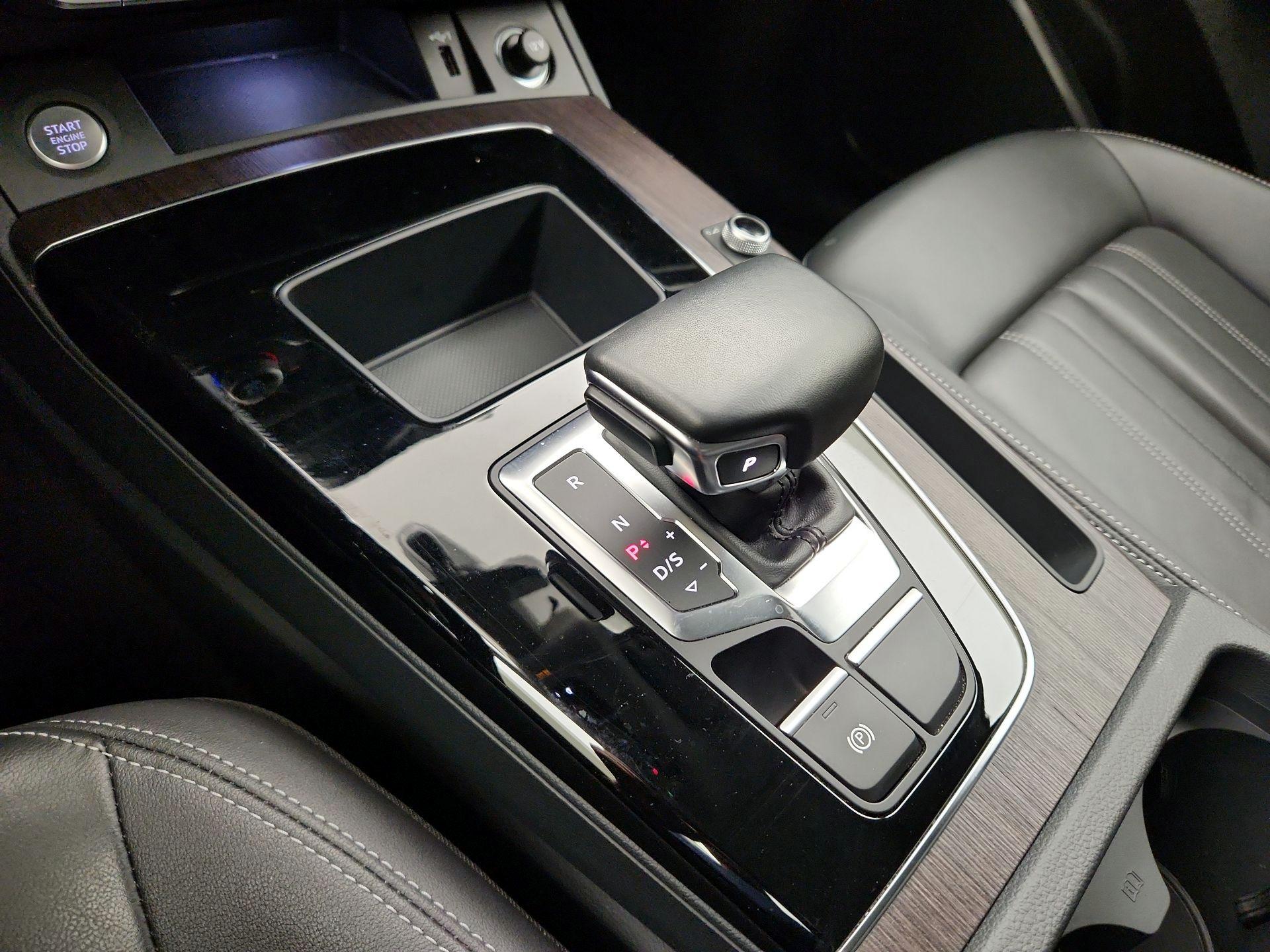 Thumbnail: 2023 Audi Q5 - 17