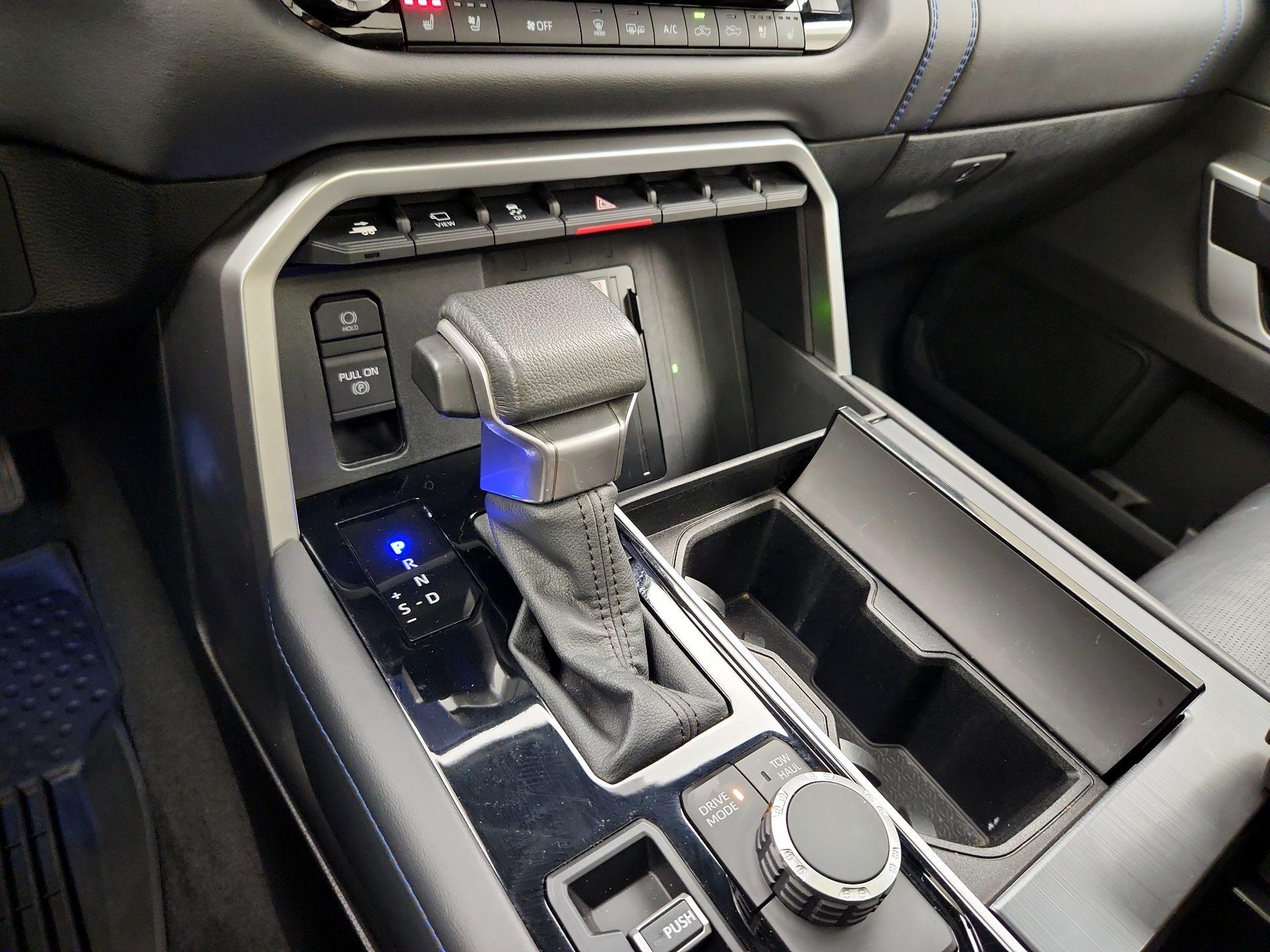 Thumbnail: 2022 Toyota Tundra - 17