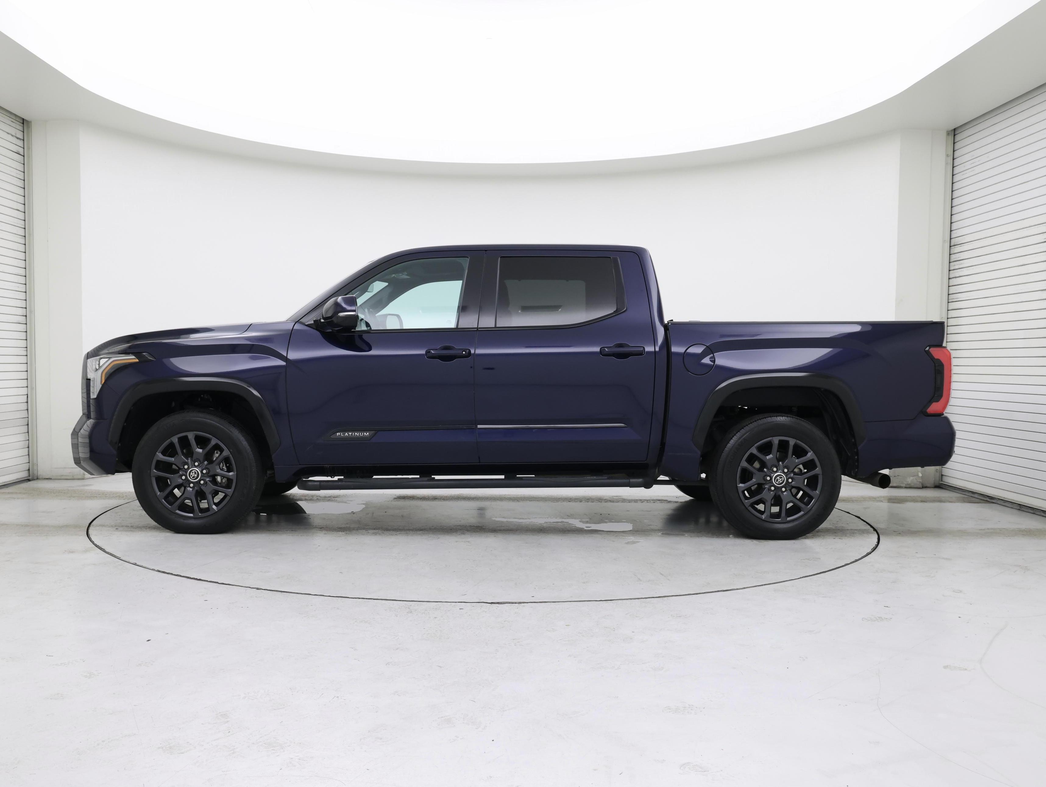 Thumbnail: 2022 Toyota Tundra - 3