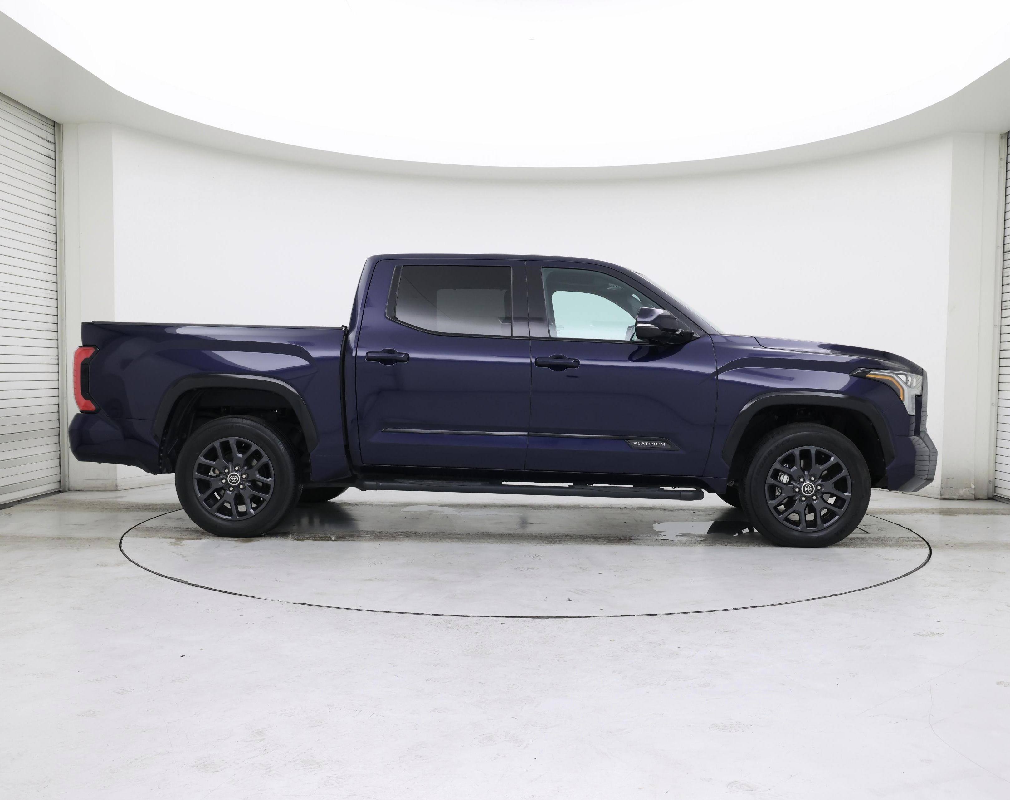 Thumbnail: 2022 Toyota Tundra - 7