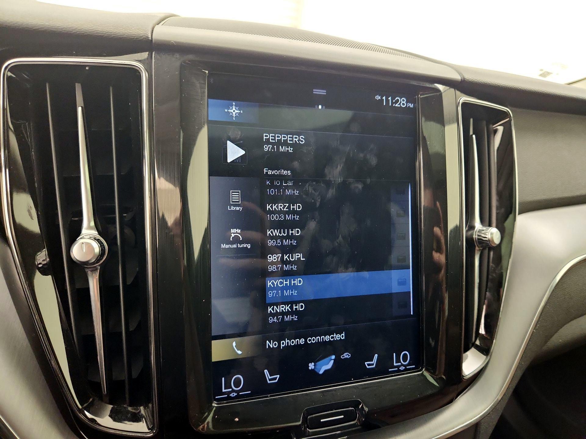 Thumbnail: 2019 Volvo XC60 - 16