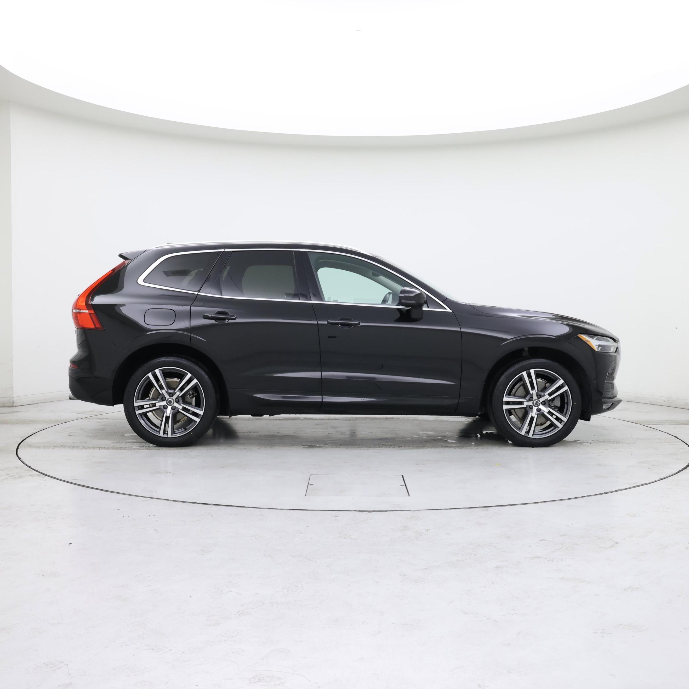 Thumbnail: 2019 Volvo XC60 - 7