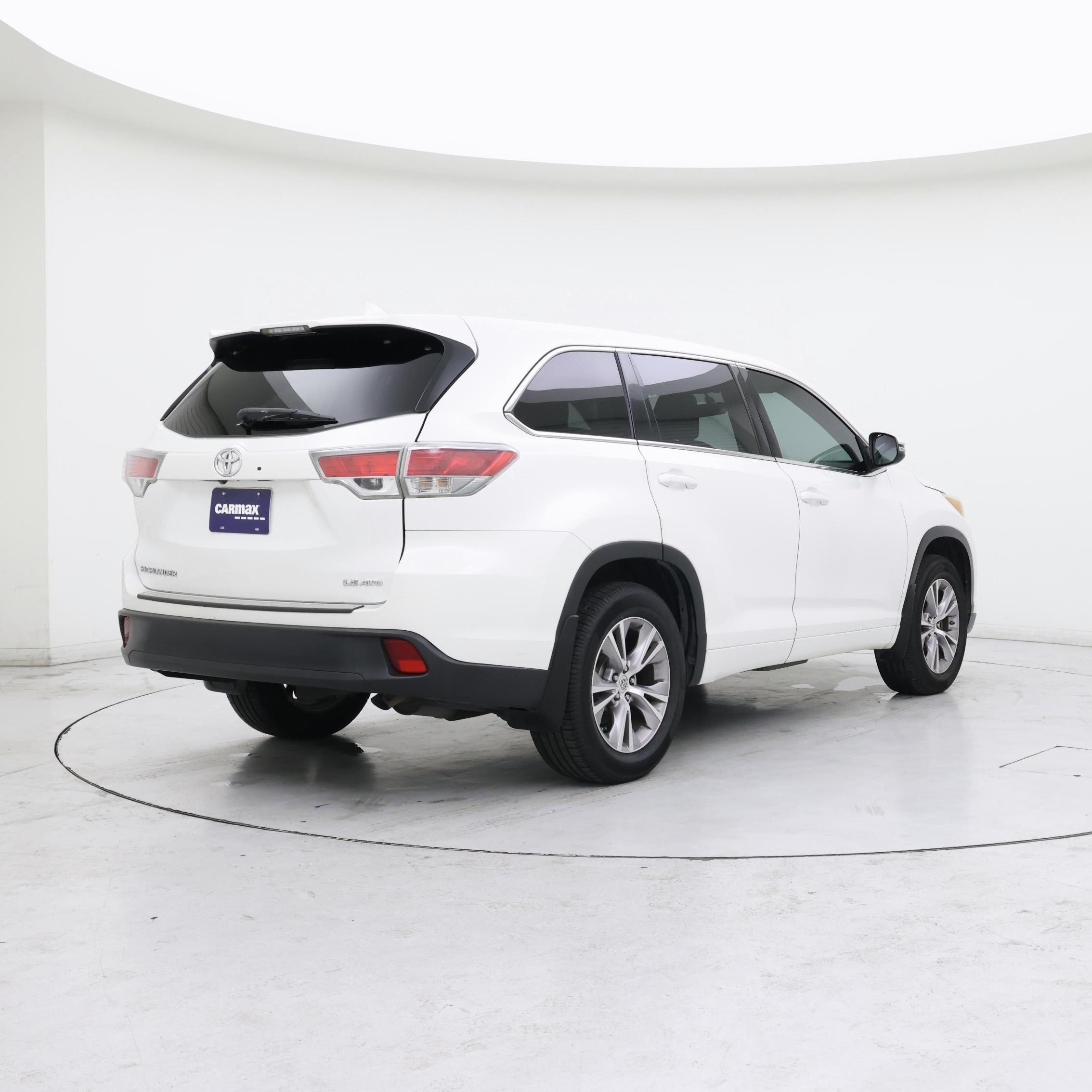 Thumbnail: 2015 Toyota Highlander - 8