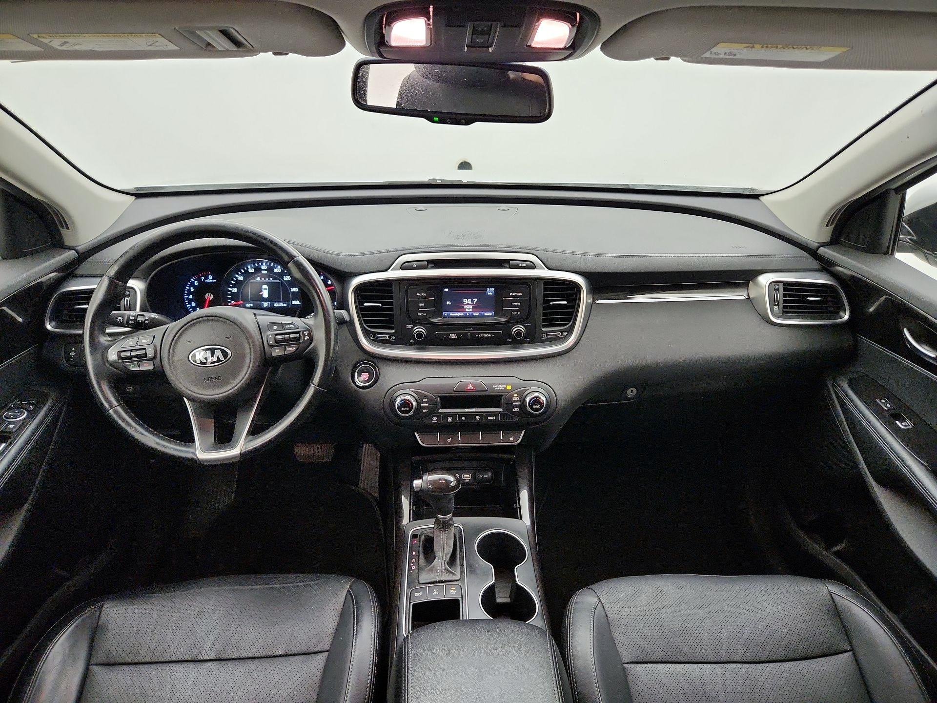 Thumbnail: 2016 Kia Sorento - 9