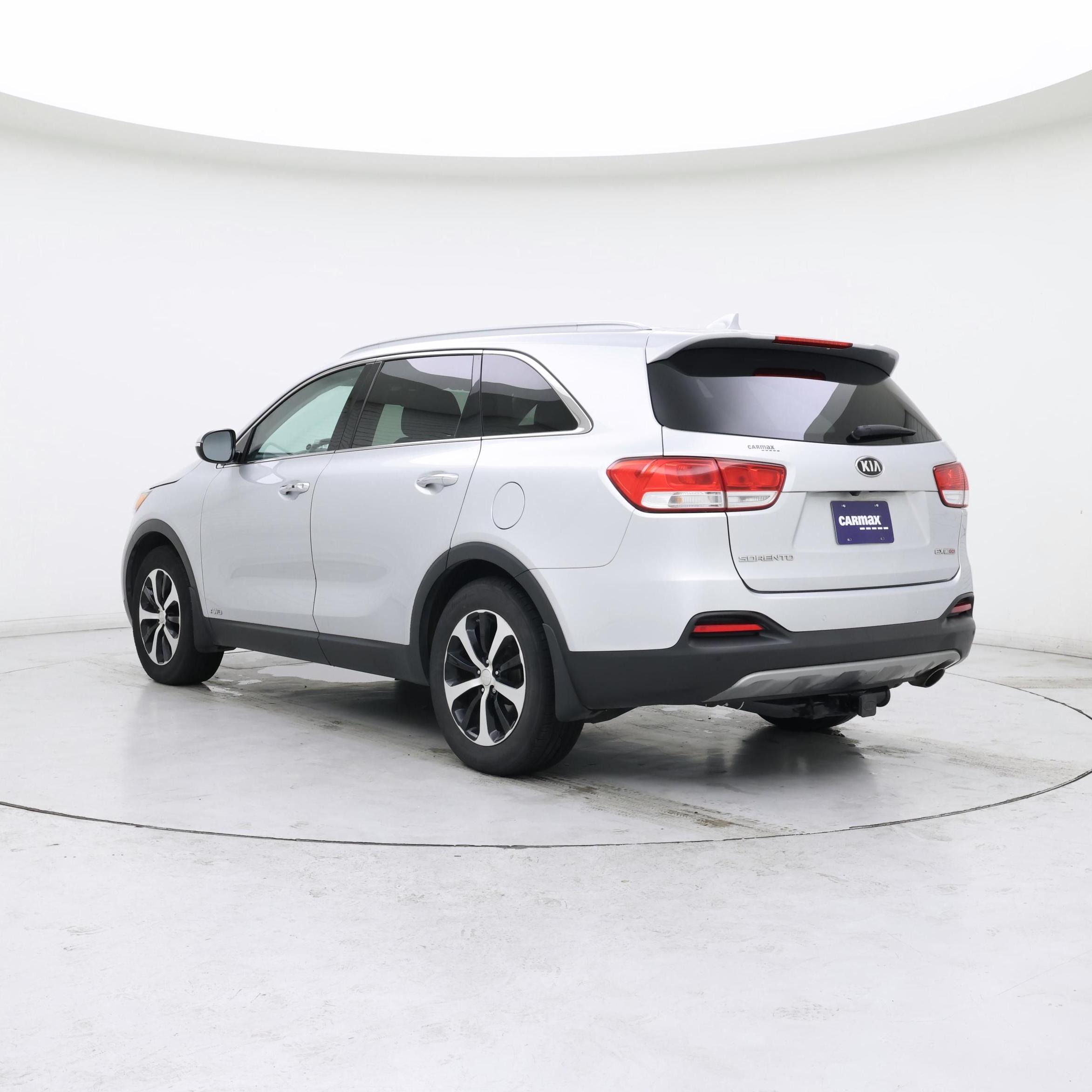 Thumbnail: 2016 Kia Sorento - 2